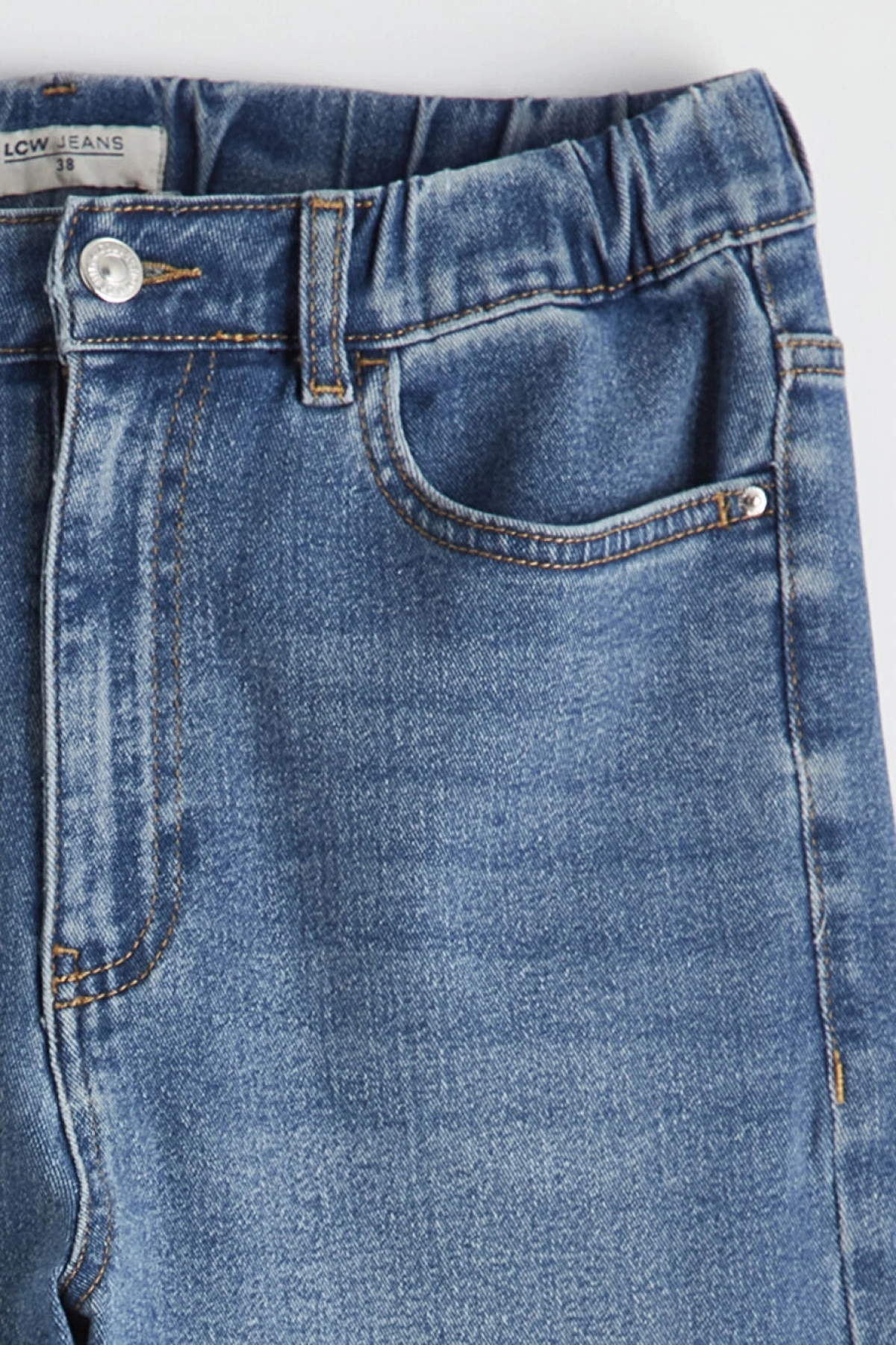 LCWAIKIKI Classic Indigo Beli Lastikli Slim Mom Kadın Jean Pantolon