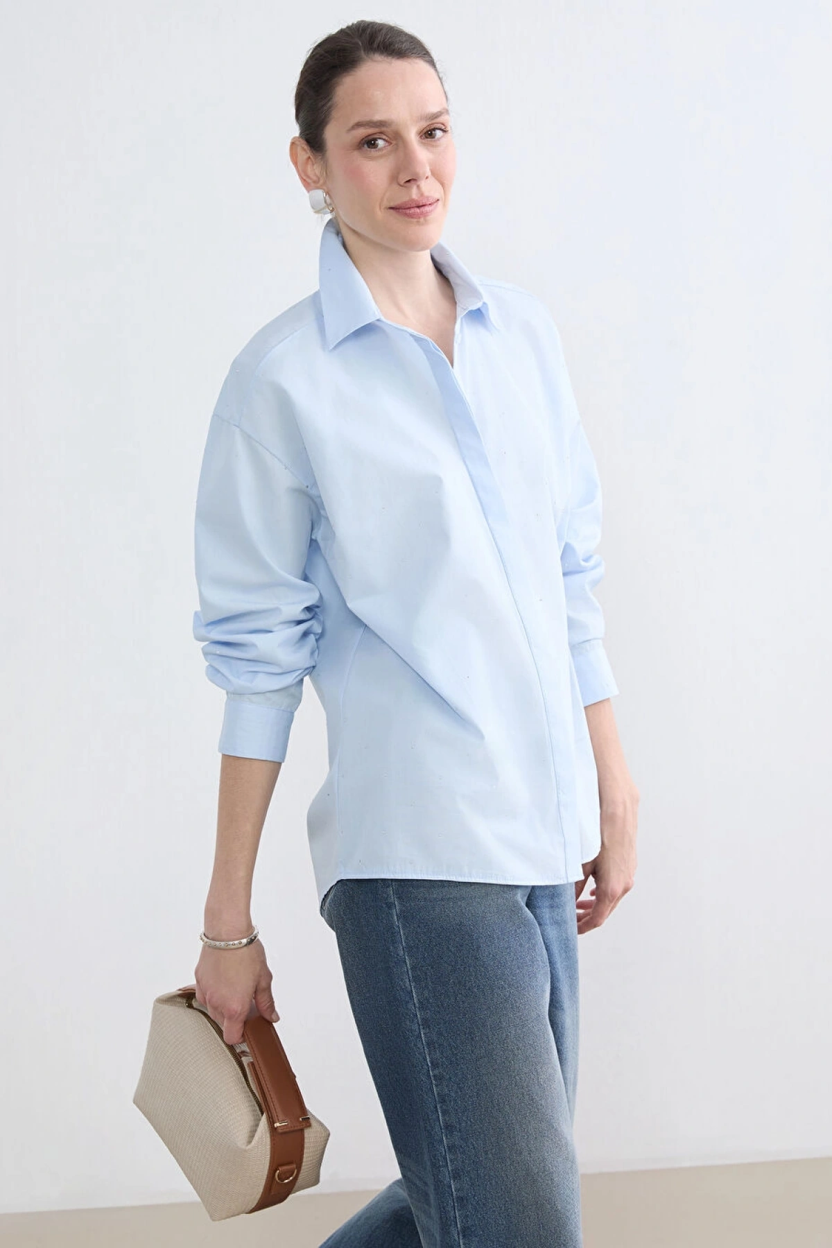 LCWAIKIKI Classic Mavi Taşlı Kadın Gömlek