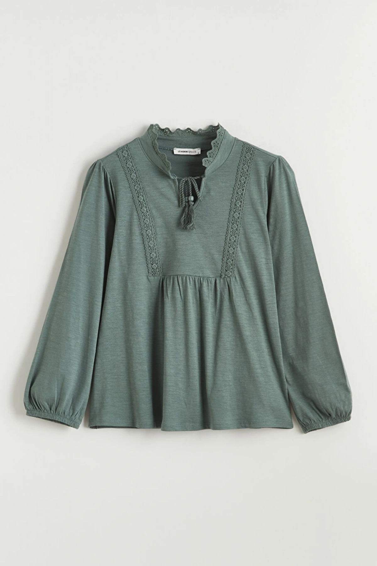 LCW Grace Yeşil Bağlamalı Yaka Nakışlı Büzgülü Bluz