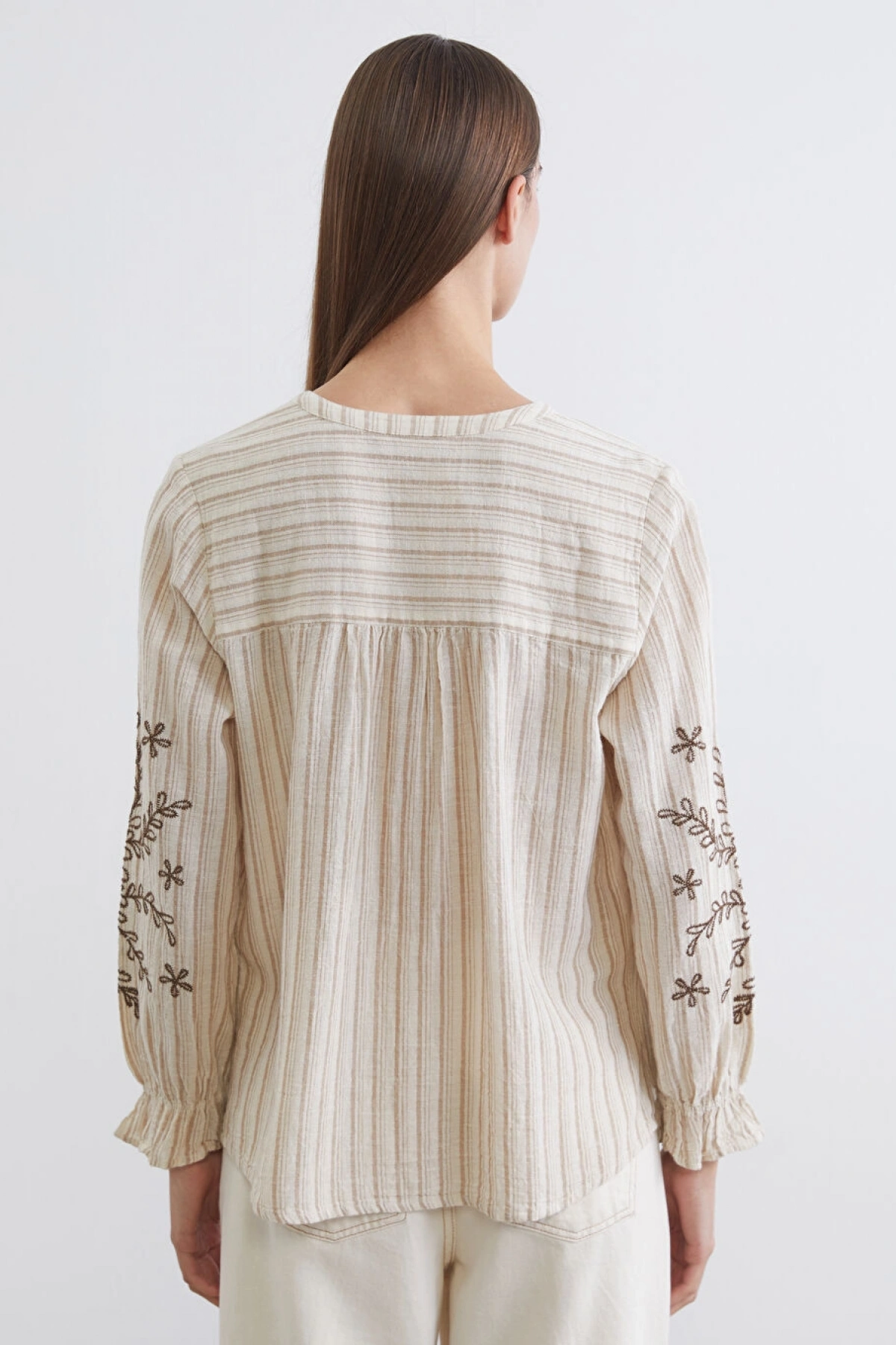 LCW Grace Kahverengi Kaçık Yaka Çizgili Keten Karışımlı Kadın Gömlek