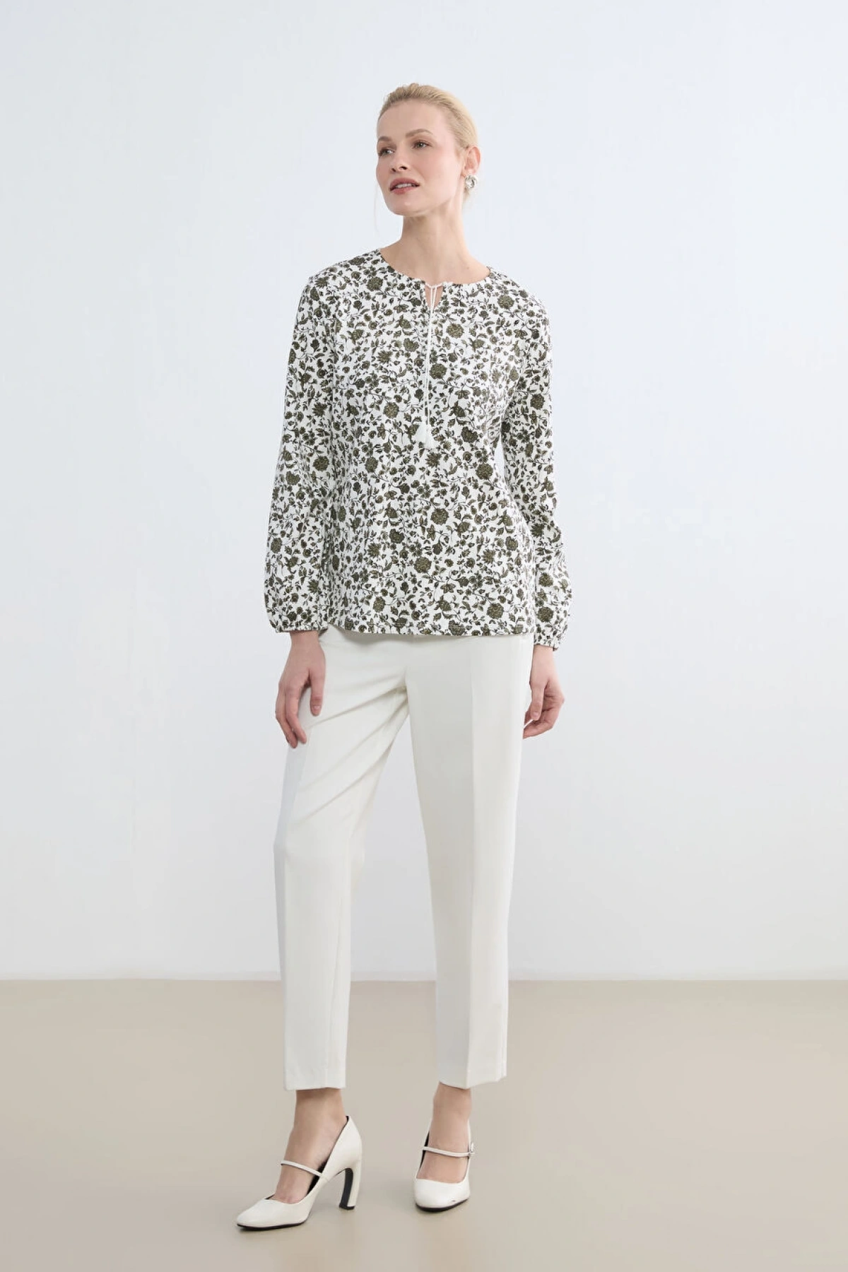 LCW Grace Yeşil Bağlamalı Yaka Çiçekli Bluz