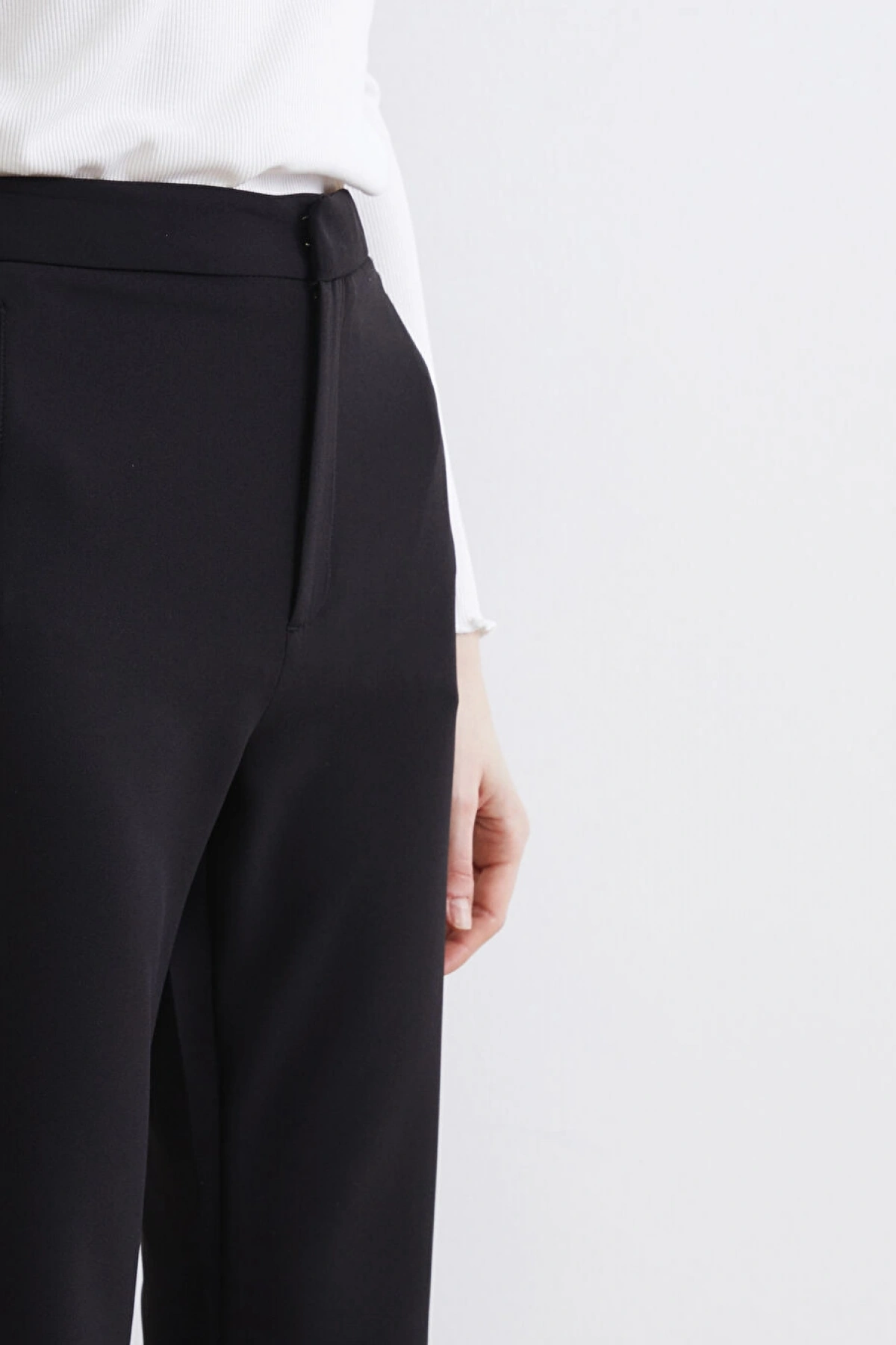 LCW Modest Siyah Beli Lastikli Ispanyol Paça Kadın Pantolon