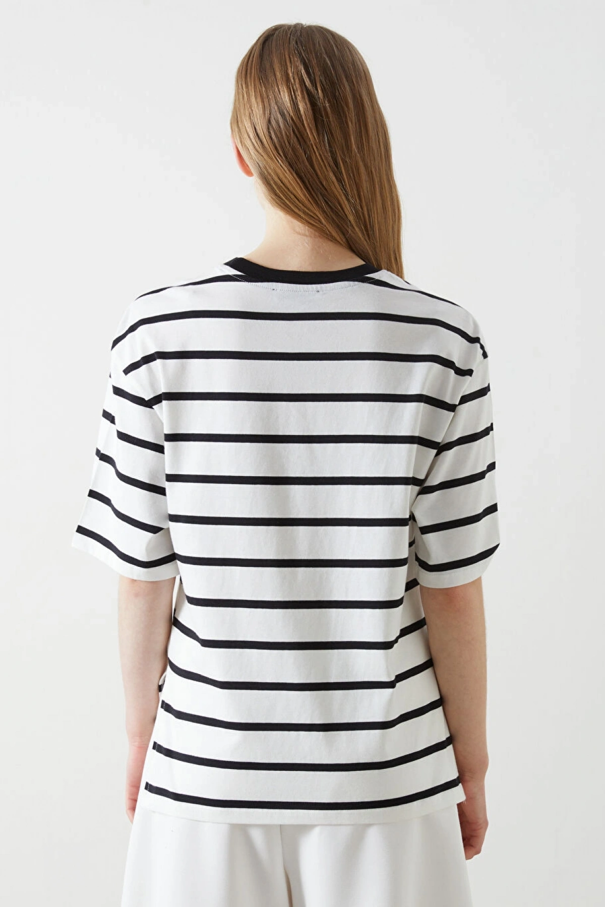 LCW Vision Siyah Bisiklet Yaka Çizgili Kadın Tişört