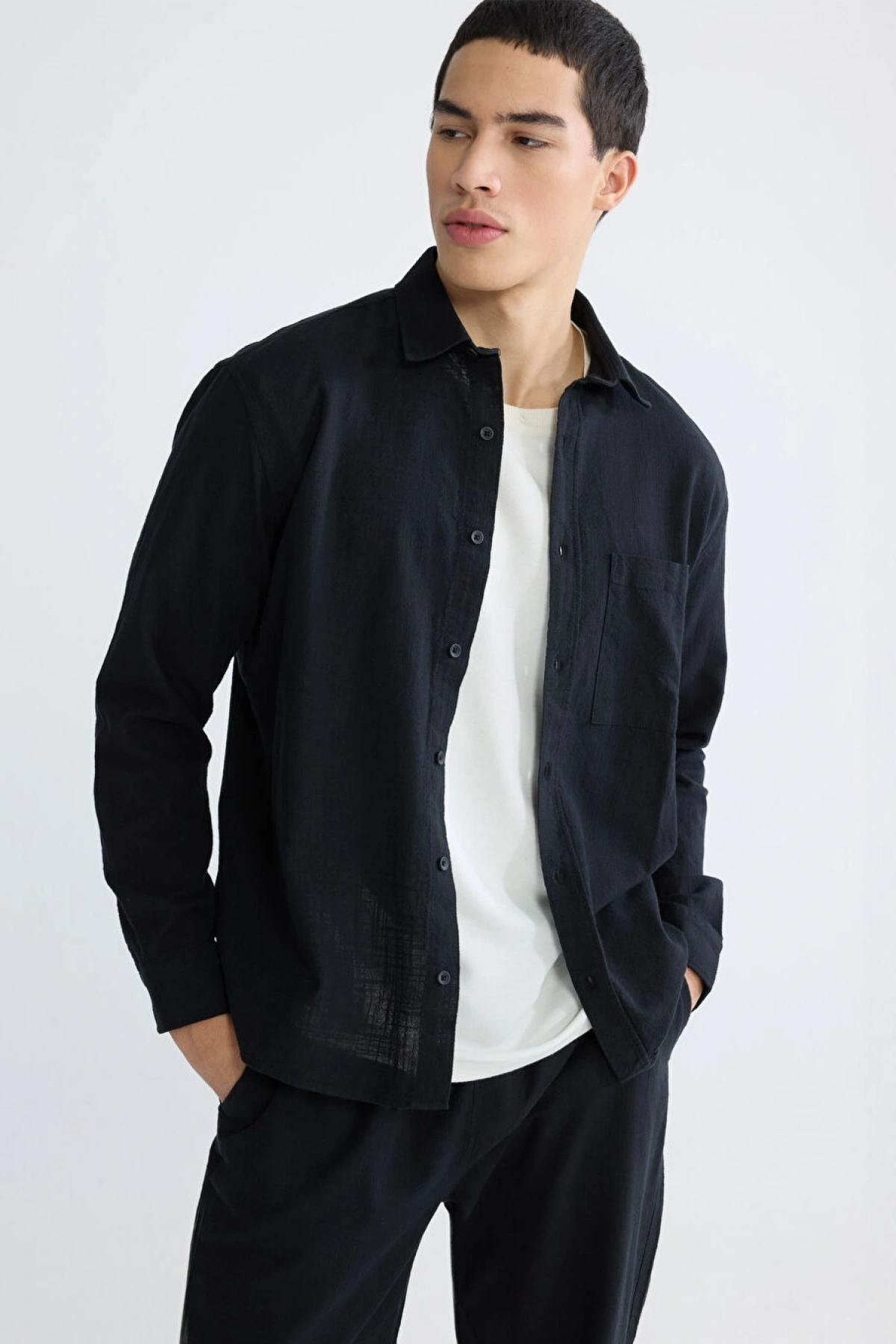 XSIDE Siyah Regular Fit Erkek Keten Görünümlü Gömlek