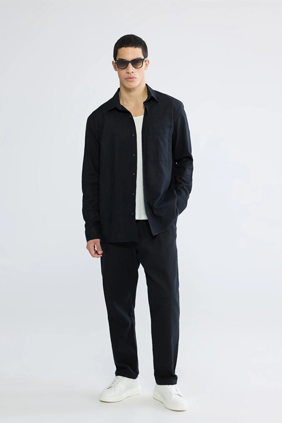 XSIDE Siyah Regular Fit Erkek Keten Görünümlü Gömlek