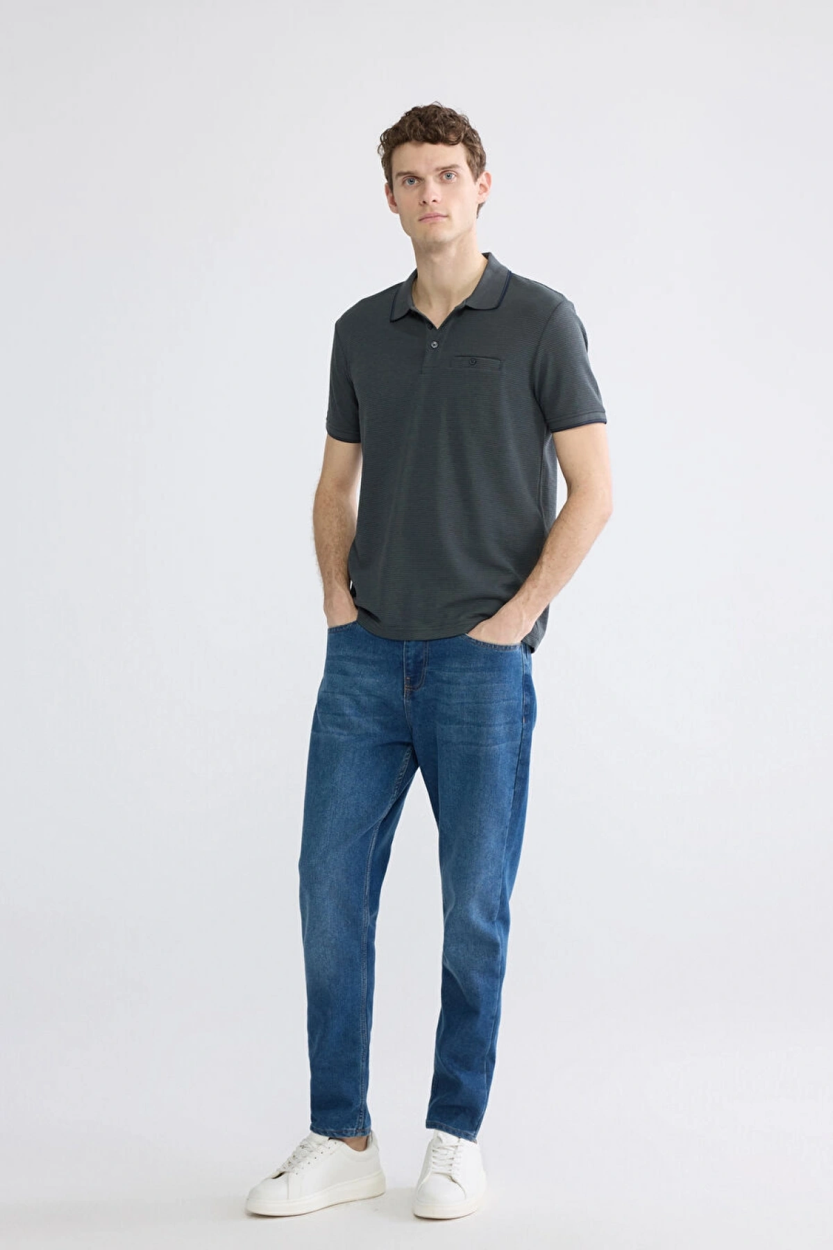 LCWAIKIKI Classic Antrasit Polo Yaka Erkek Dokulu Tişört