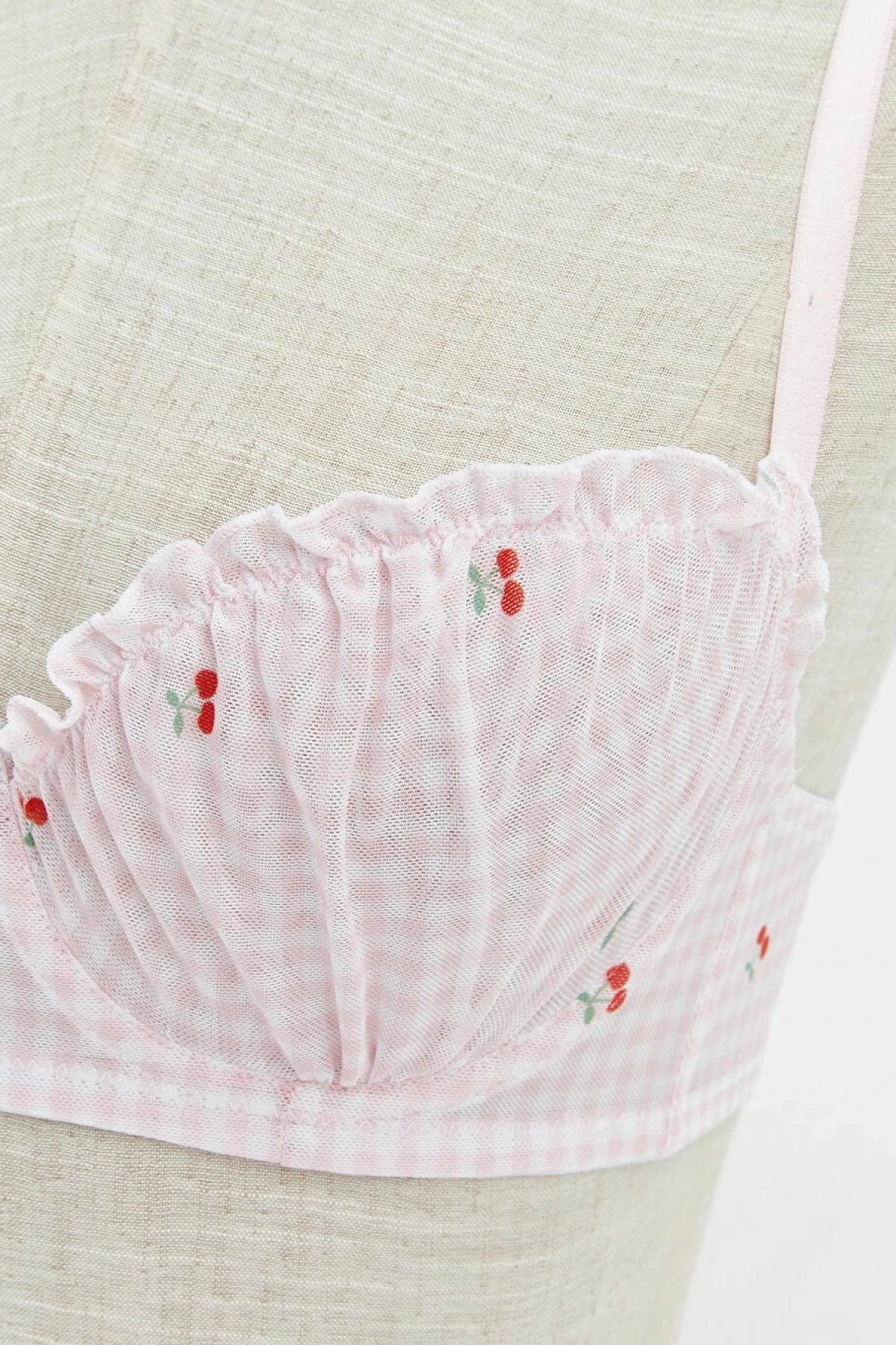 LCW Young Pembe Balenli Dolgusuz Kiraz Nakışlı Damla Sütyen