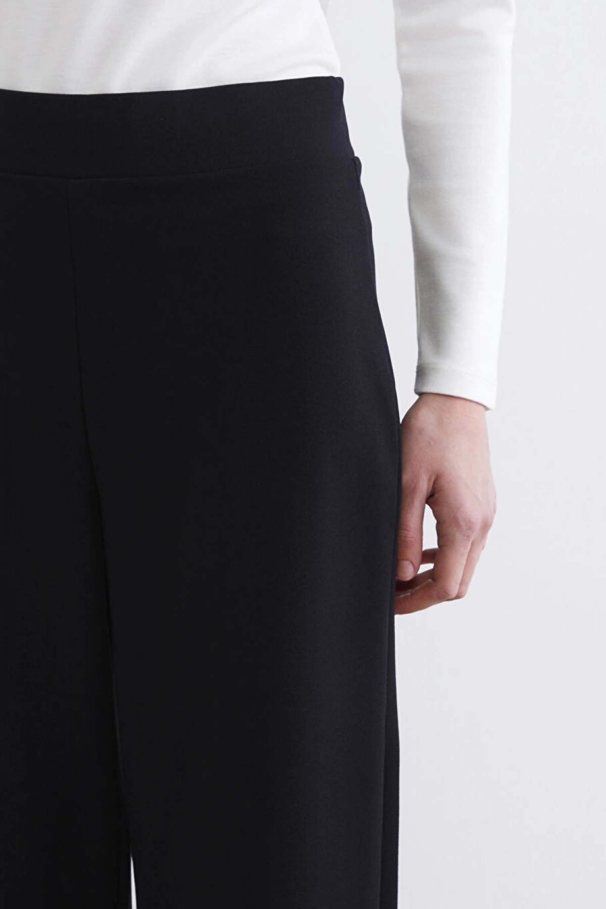 LCW Modest Siyah Beli Lastikli Geniş Paça Kadın Pantolon