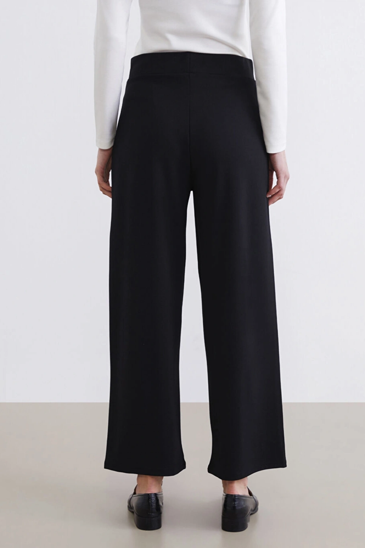 LCW Modest Siyah Beli Lastikli Geniş Paça Kadın Pantolon