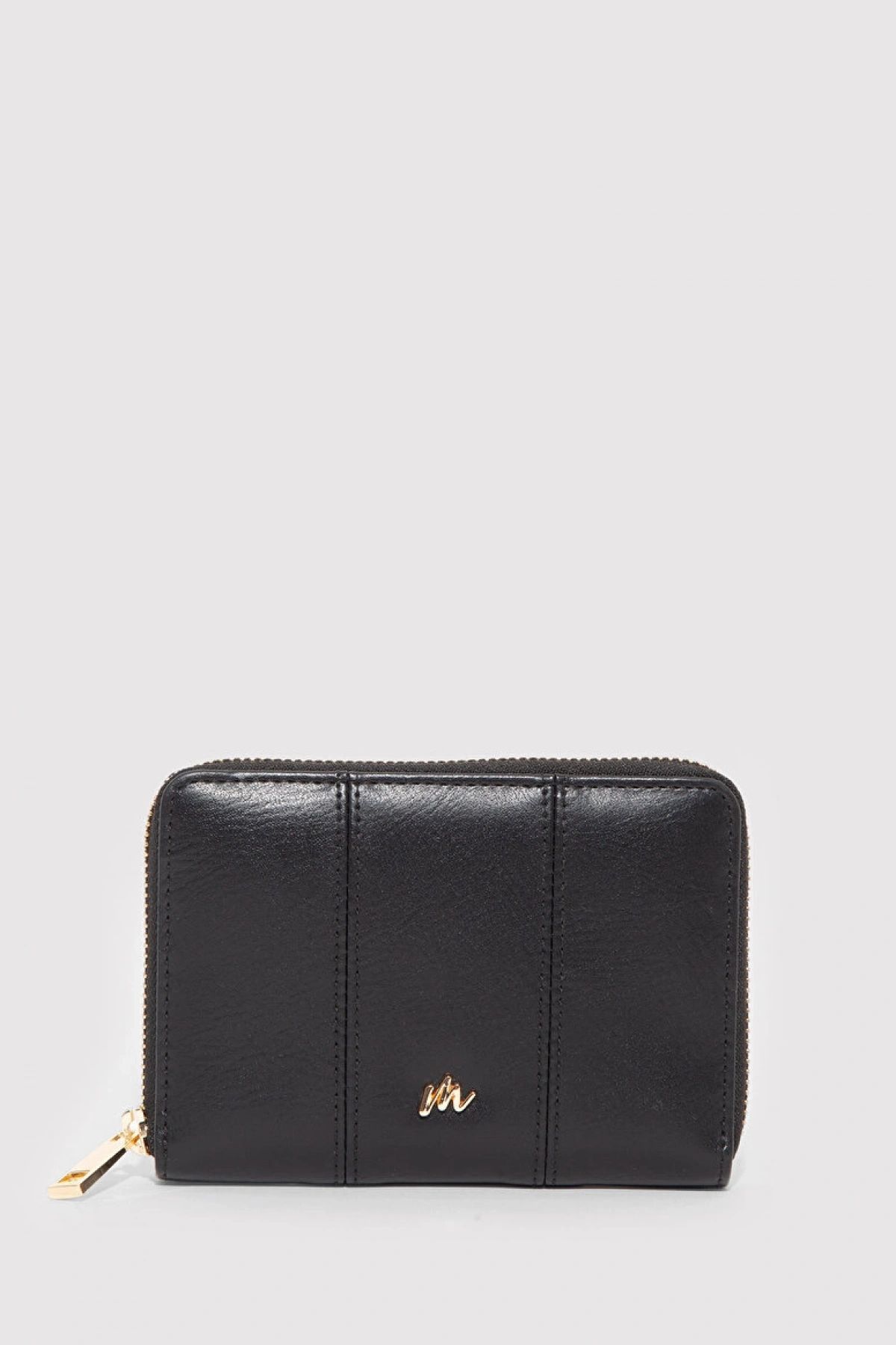 Mavi nin kadın koleksiyonundan Siyah Cüzdan.