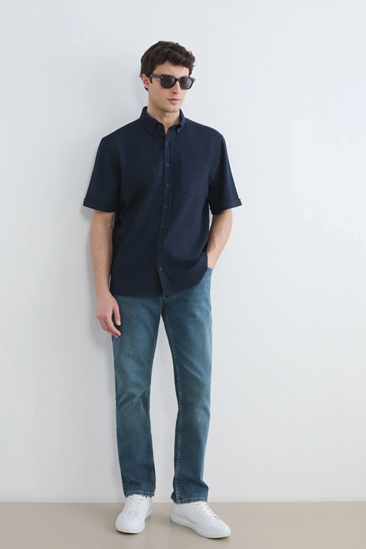 LCWAIKIKI Classic Lacivert Regular Fit Erkek Gömlek