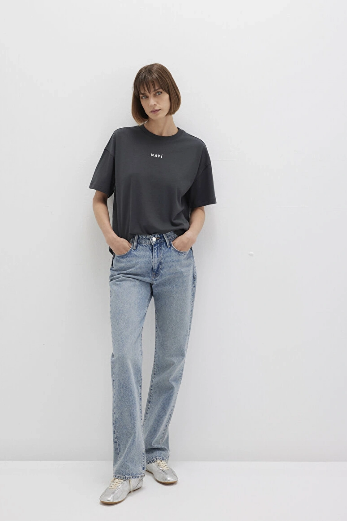 Mavi Logo Baskılı Antrasit Tişört