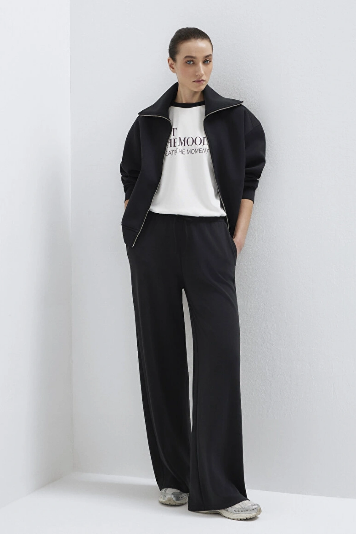 Geniş Paça Siyah Eşofman Altı