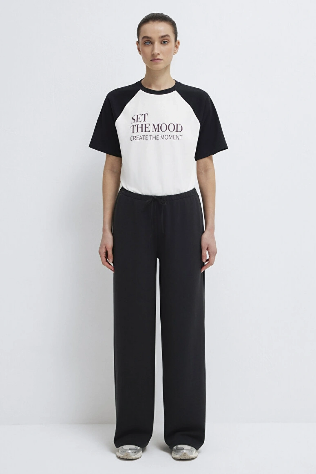 Geniş Paça Siyah Eşofman Altı