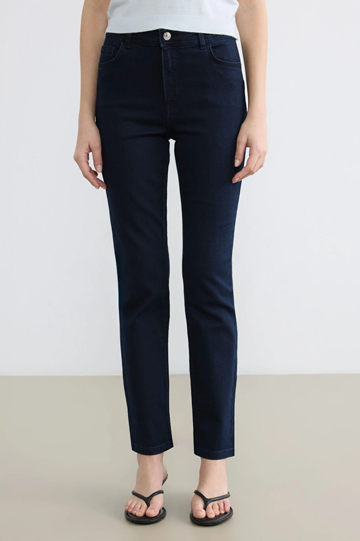 LCWAIKIKI Classic Siyah Slim Fit Kadın Jean Pantolon