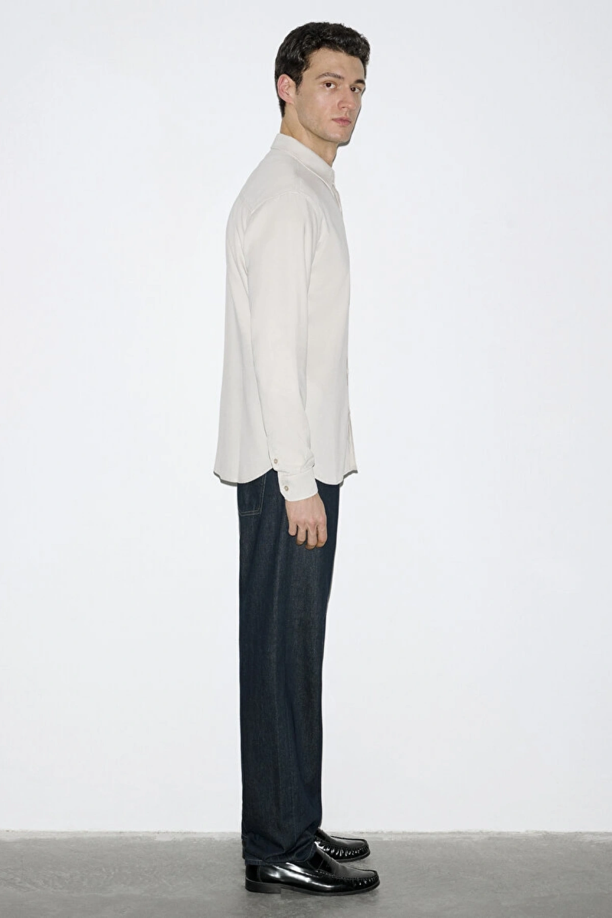 Mavi nin erkek koleksiyonundan Bej Gömlek.