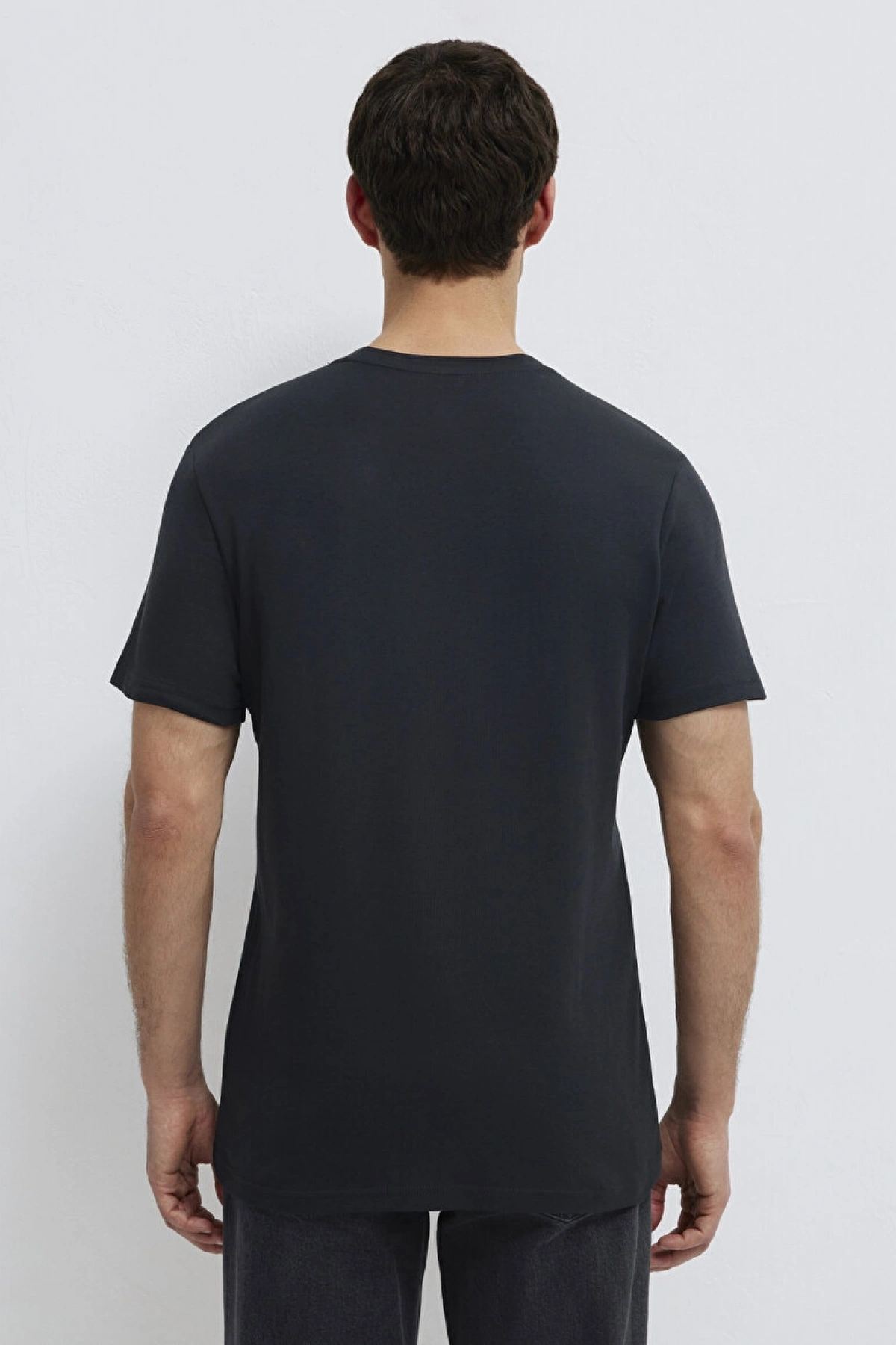 Mavi Logo Baskılı Siyah İnterlok Tişört