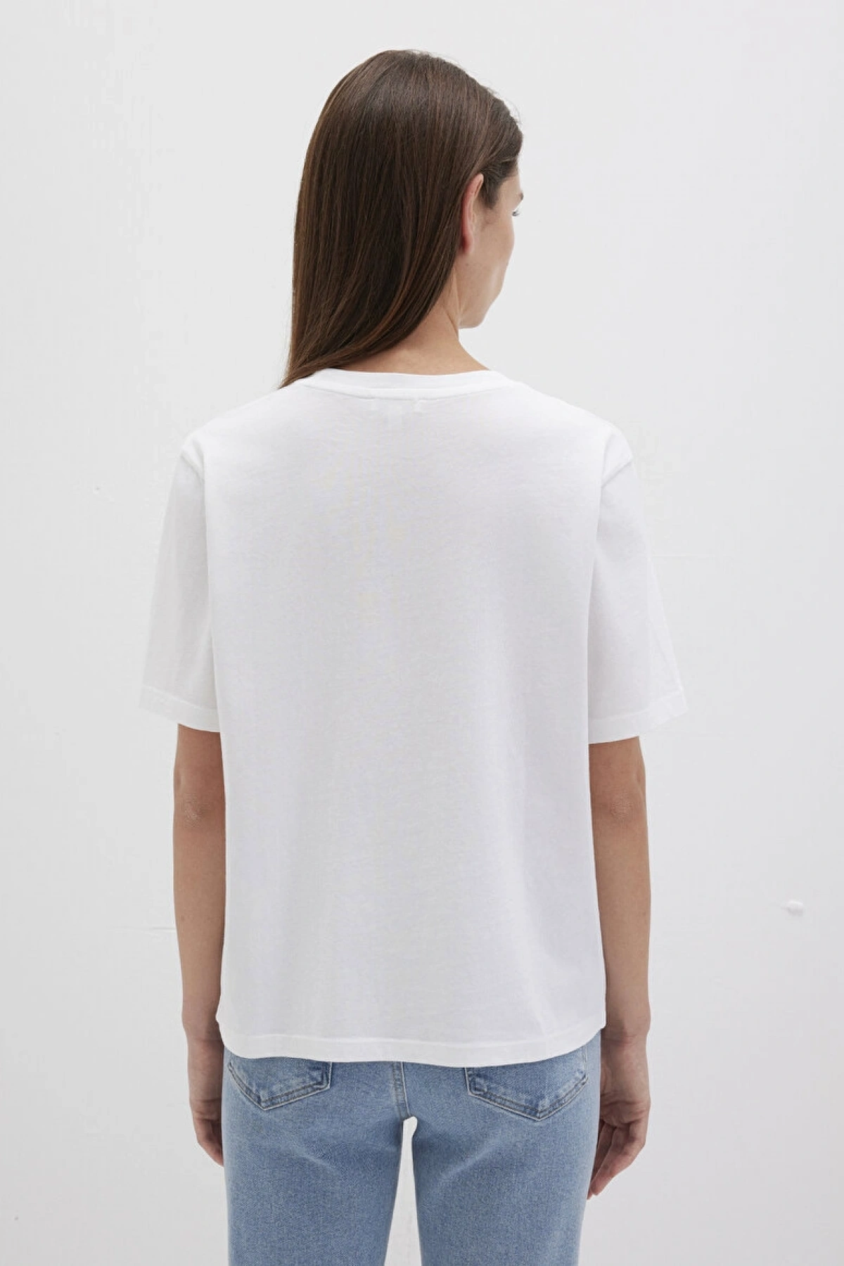 Mavi Logo Baskılı Beyaz Tişört