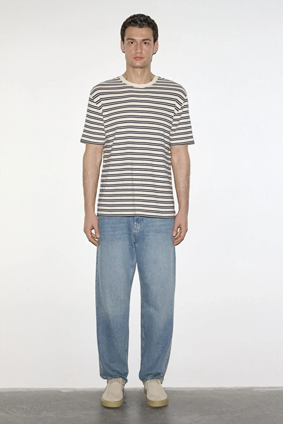 Lacivert Çizgili Ekru Tişört