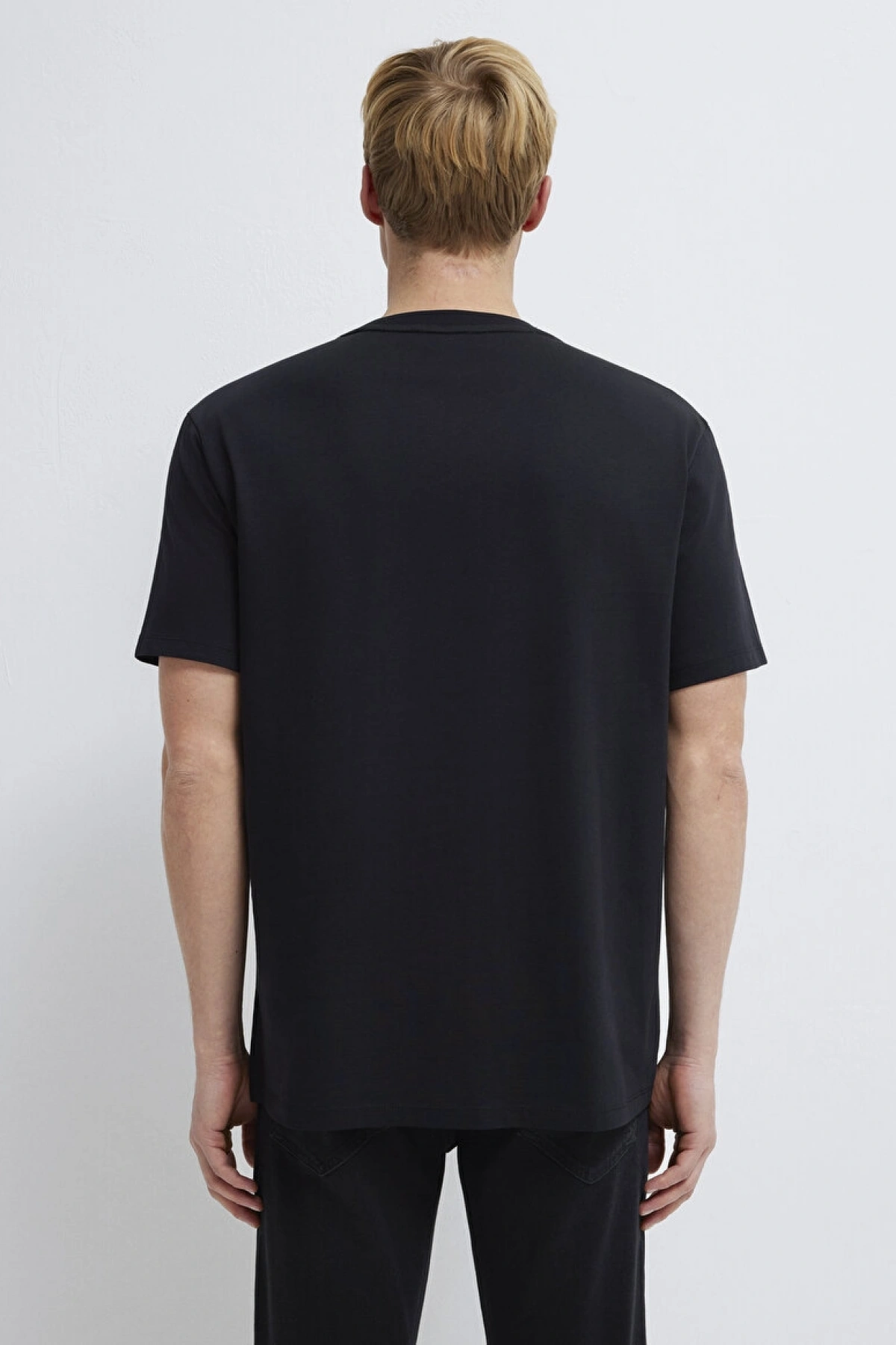 Mavi Black Reflektörlü Siyah Tişört