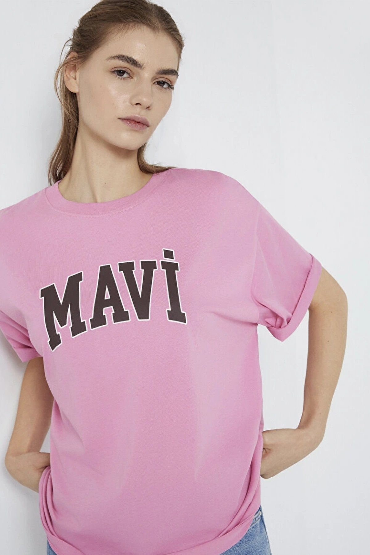 Mavi Logo Baskılı Pembe Tişört