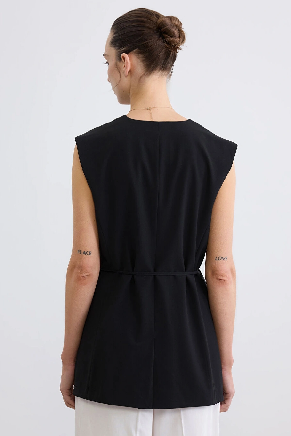 LCW STUDIO Siyah V Yaka Beli Kemerli Kadın Yelek