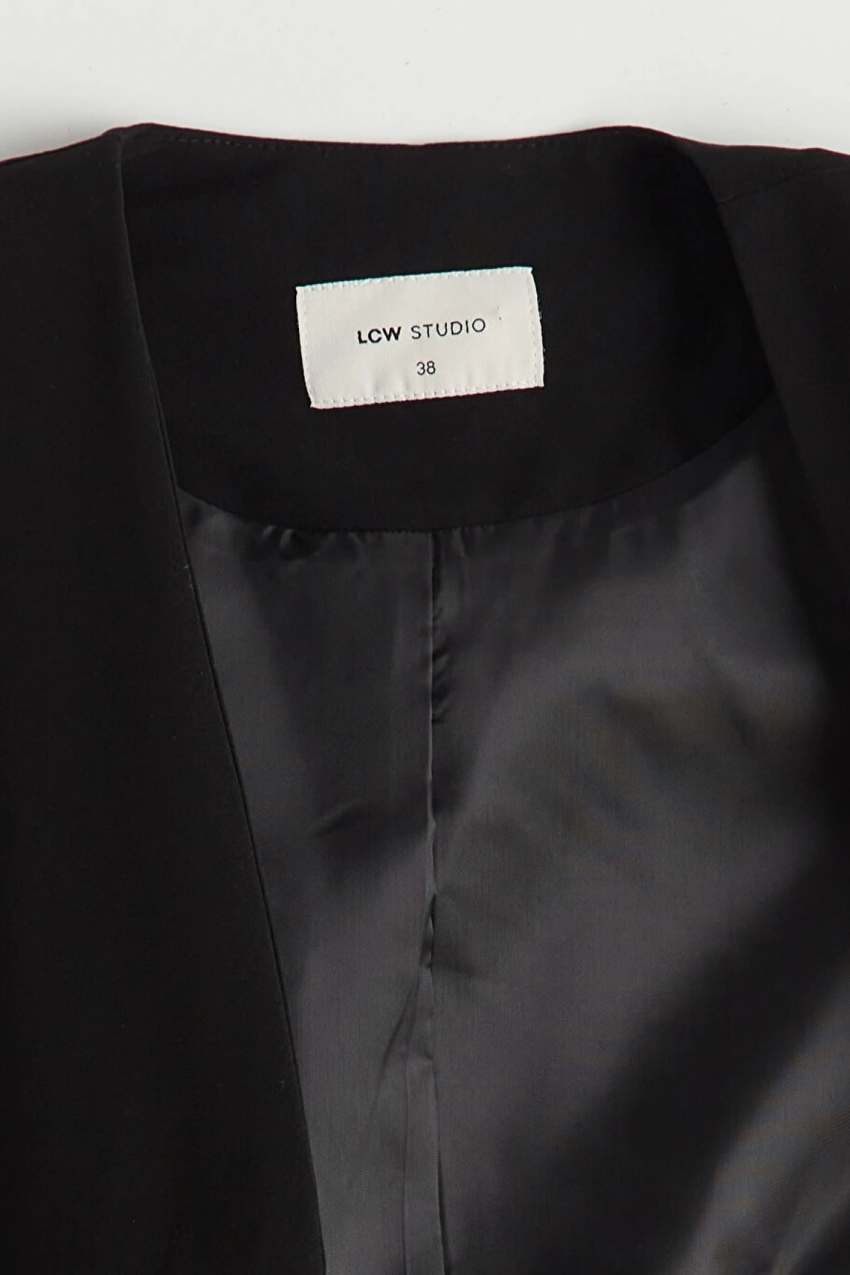 LCW STUDIO Siyah V Yaka Beli Kemerli Kadın Yelek