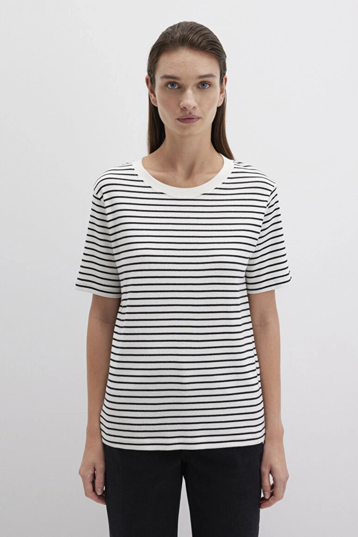 MAVİ Siyah Çizgili Tişört