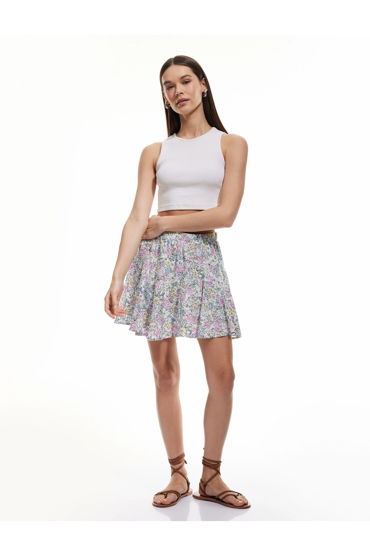 Koton Çiçekli Viskon Volanlı Mini Şort Etek