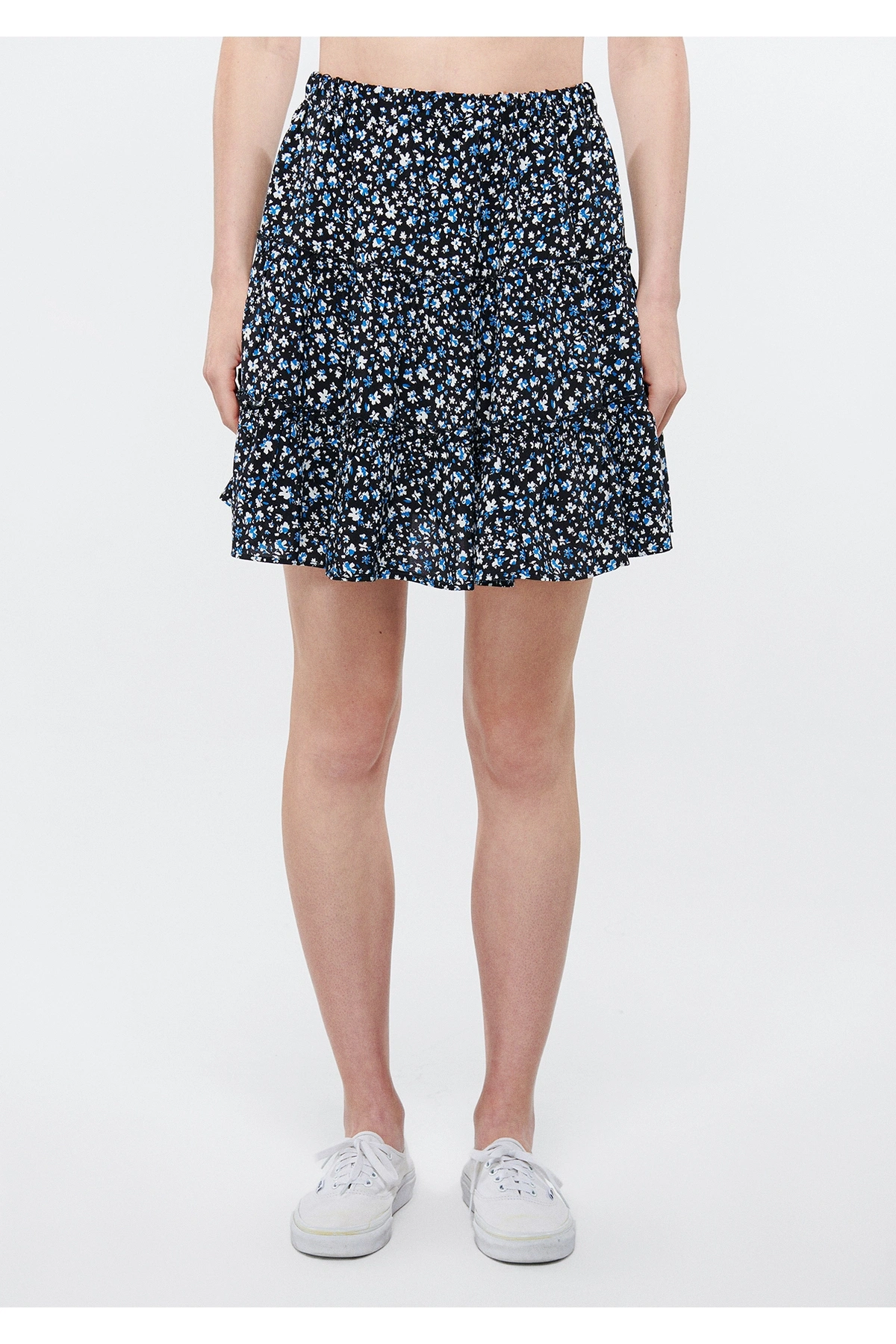 MAVİ Çiçek Baskılı Siyah Etek