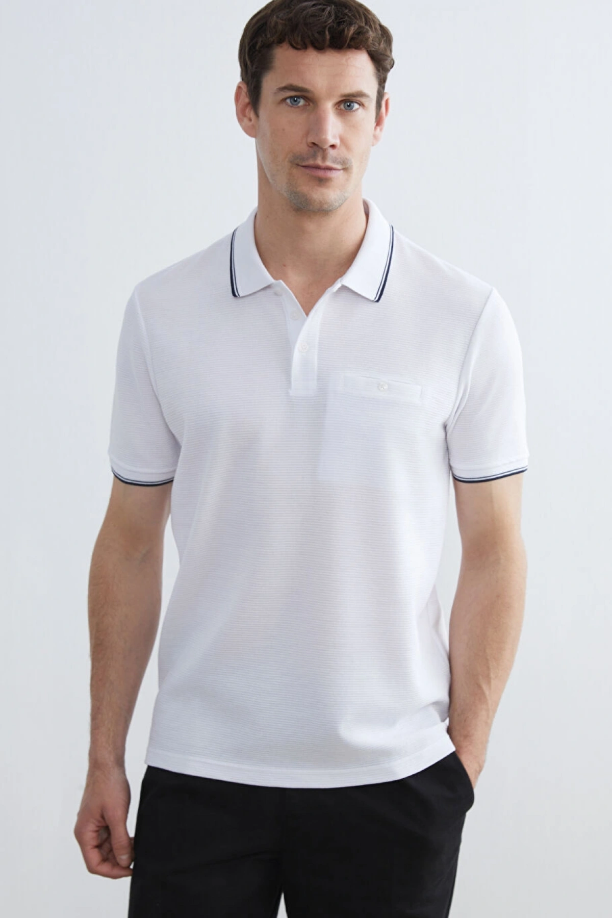 LCWAIKIKI Classic Beyaz Polo Yaka Erkek Dokulu Tişört