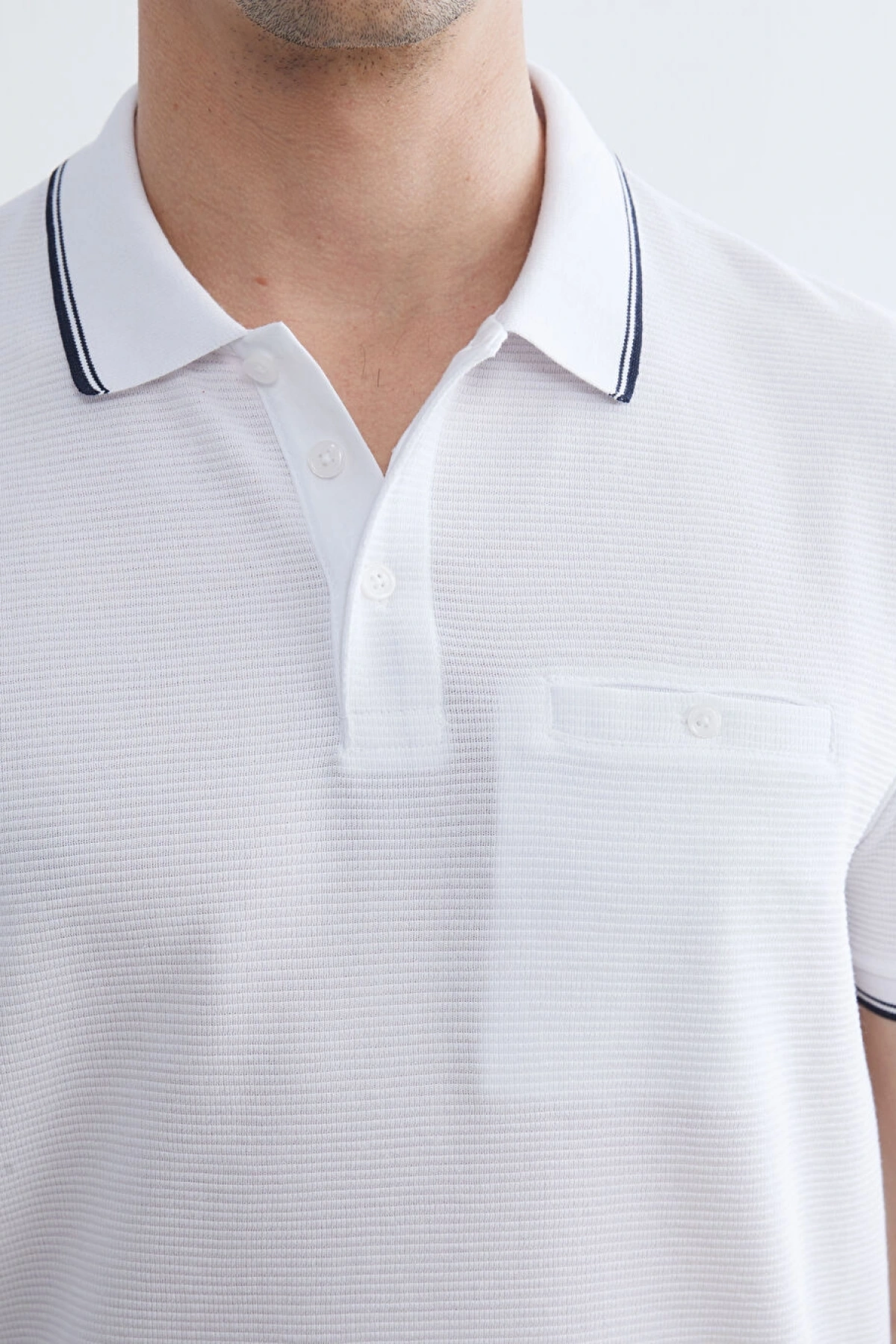 LCWAIKIKI Classic Beyaz Polo Yaka Erkek Dokulu Tişört