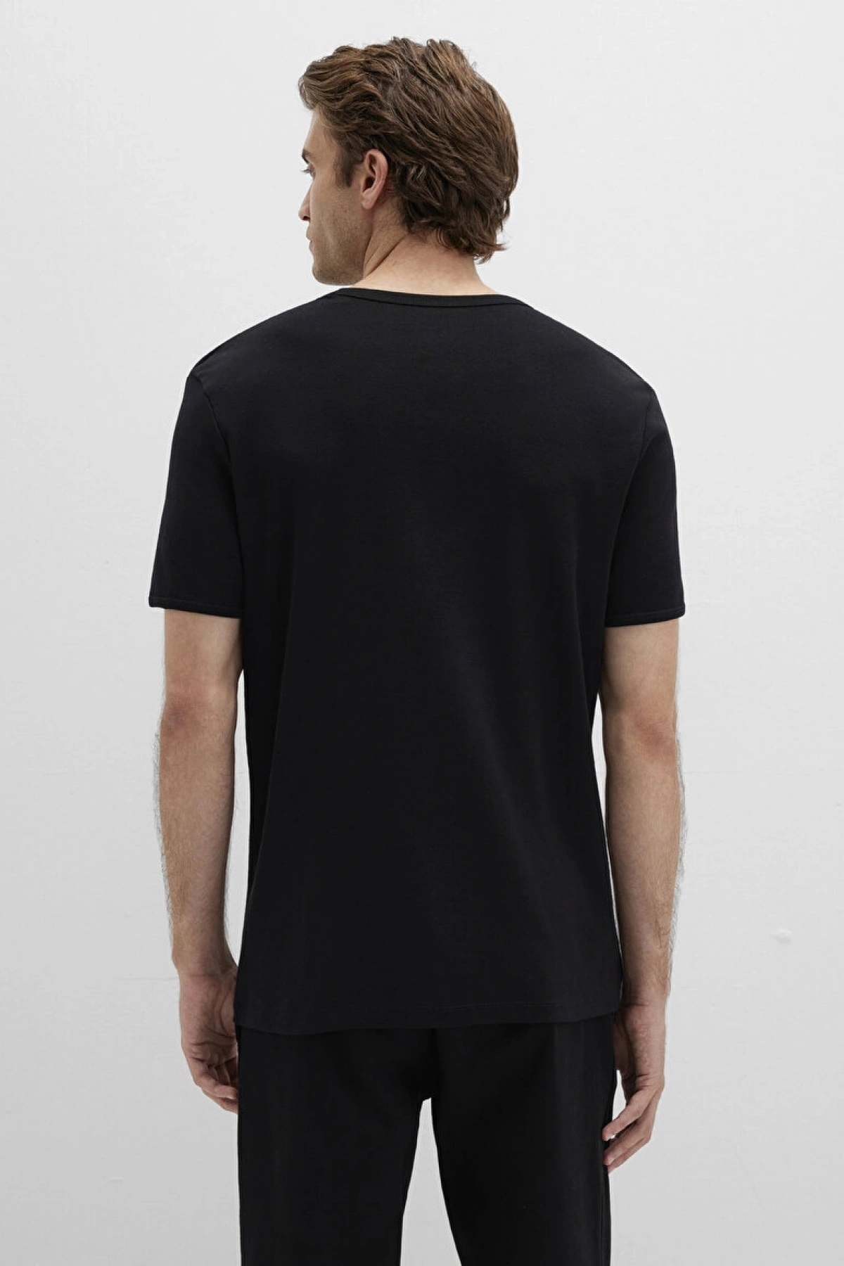 mavi Ribana Detaylı Siyah Tişört