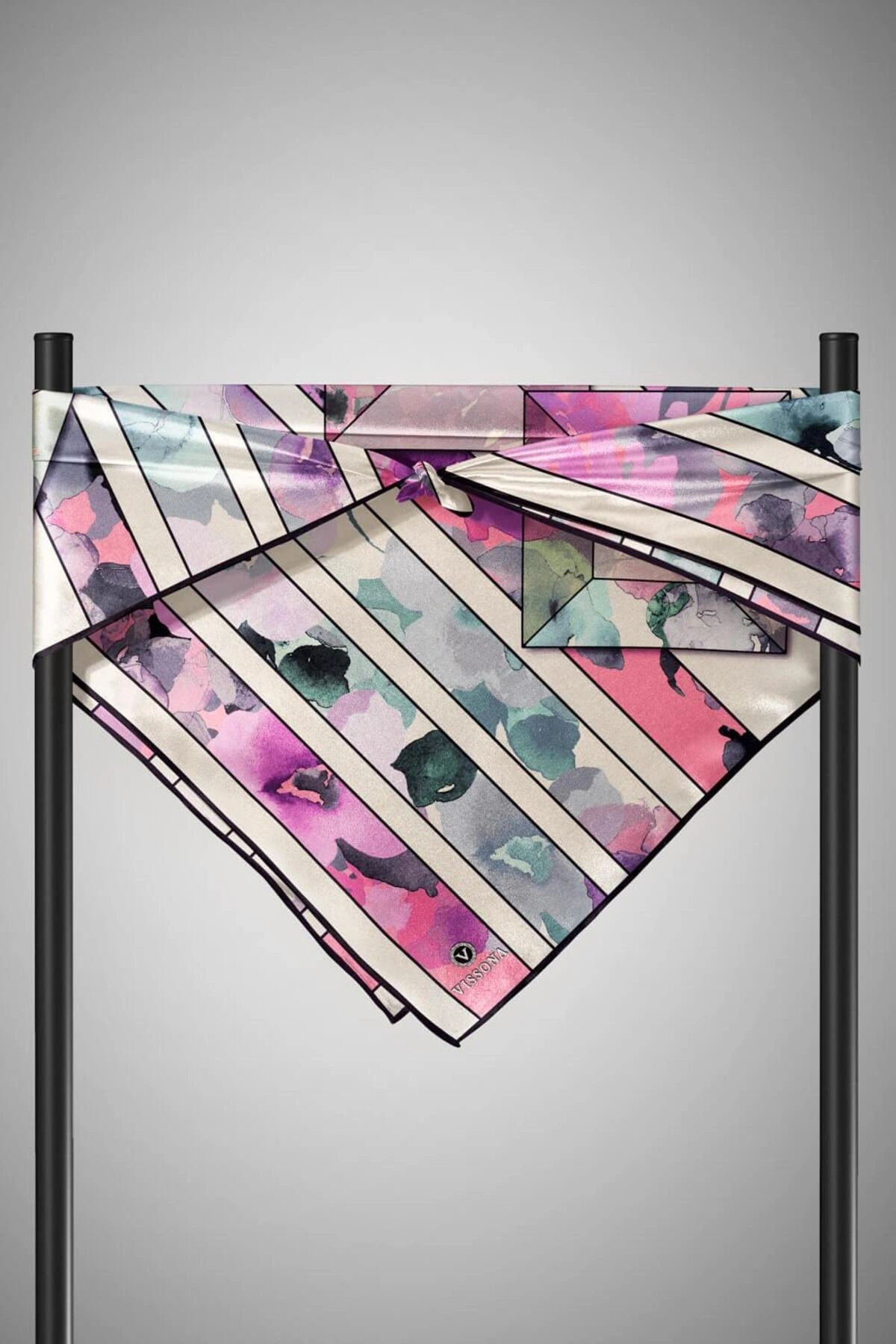 Vissona %100 Twill İpek Bahar Çiçekleri Desenli Lila - Su Yeşili Renkli 90x90 Eşarp Kenar Dikiş Şekli El Dik