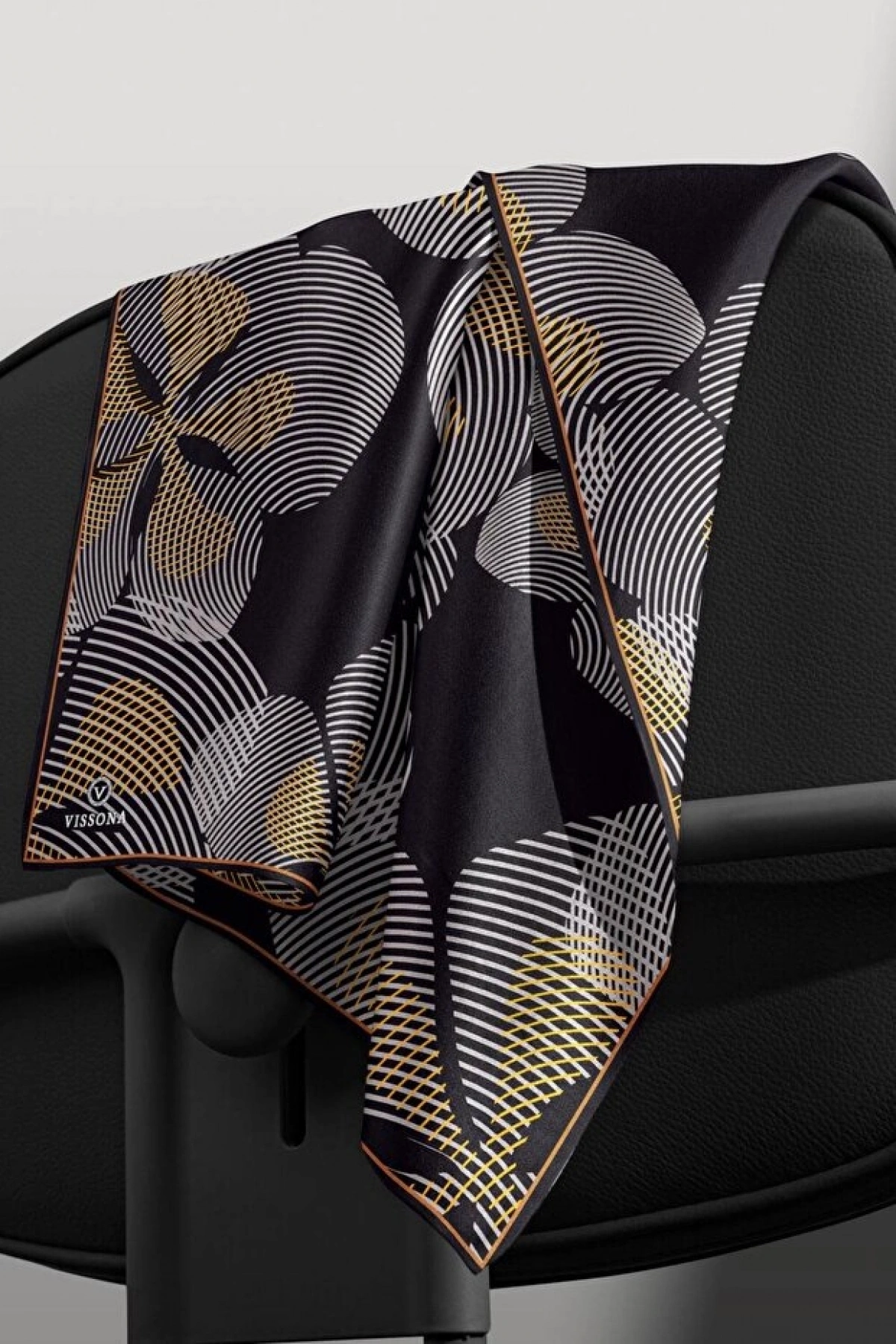 Vissona %100 Twill İpek Çizgili Çiçek Desenli Taba - Siyah Renkli 90x90 Eşarp Dikim Şekli : El Dikişi