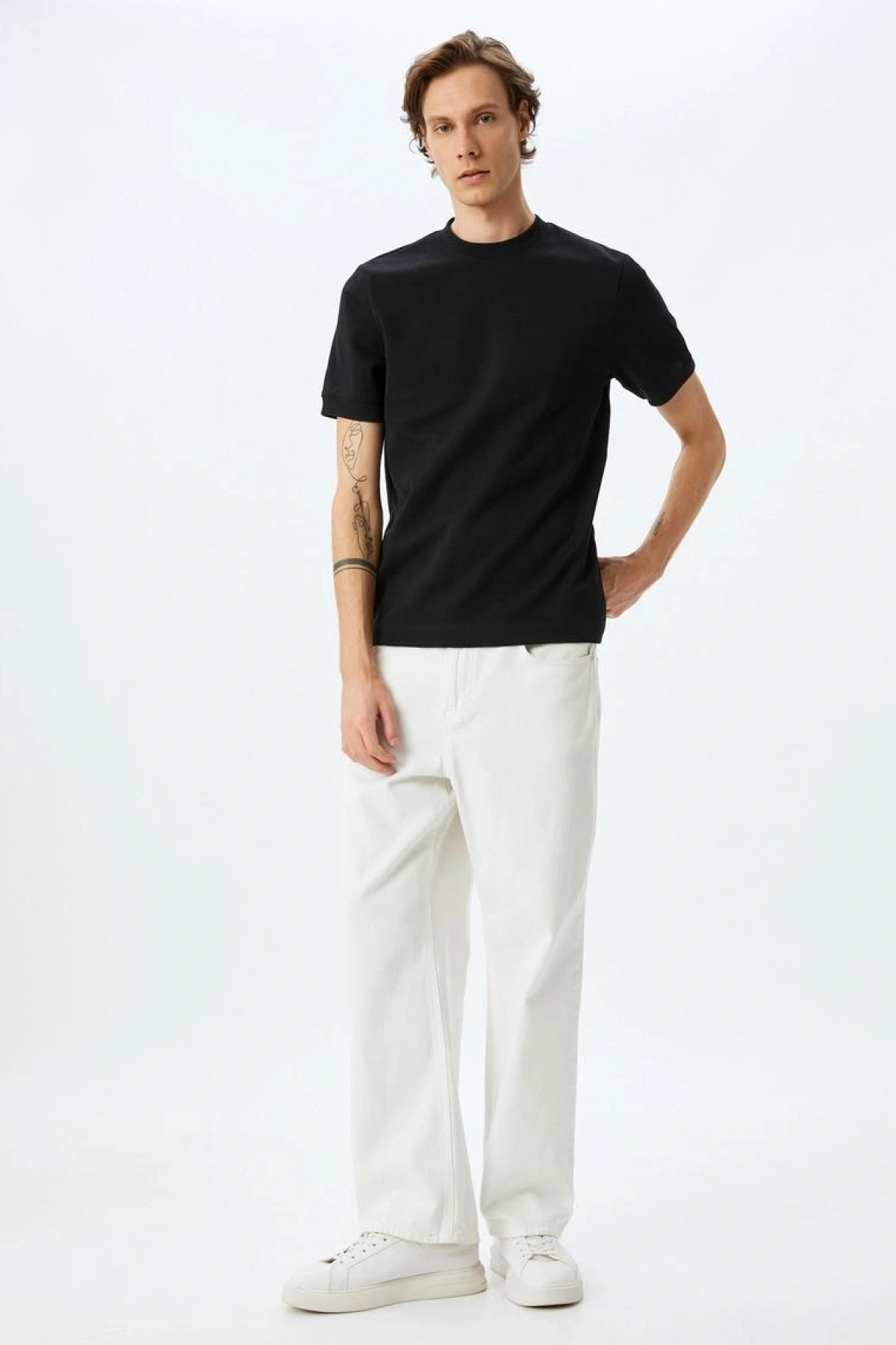 KOTON Kısa Kollu Pamuk Karışımlı Kalın Tok Kumaş Regular Fit Bisiklet Yaka Tişört