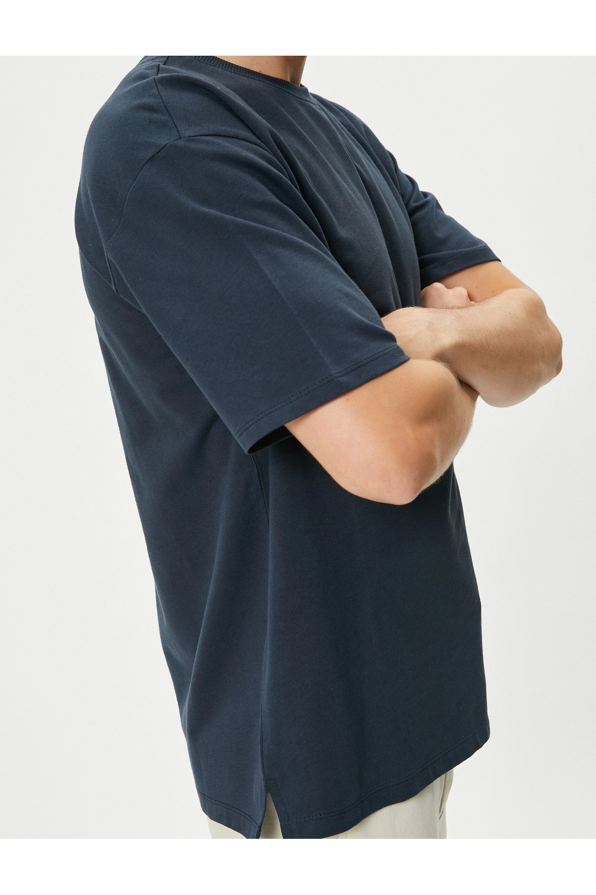 Basic Oversize Tişört Bisiklet Yaka Düşük Omuzlu Kısa Kollu Pamuklu