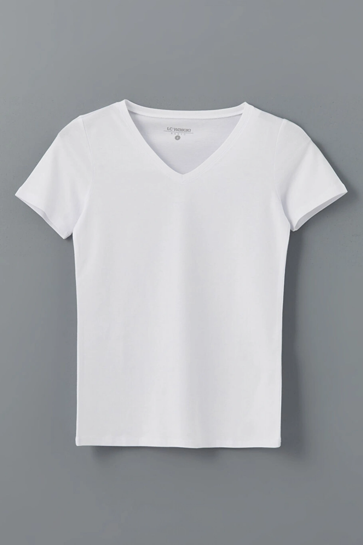 LCWAIKIKI Classic Beyaz V Yaka Kadın Tişört