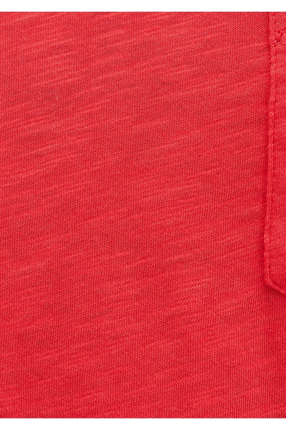 Mavi V Yaka Kırmızı Basic Tişört Loose Fit / Bol Rahat Kesim