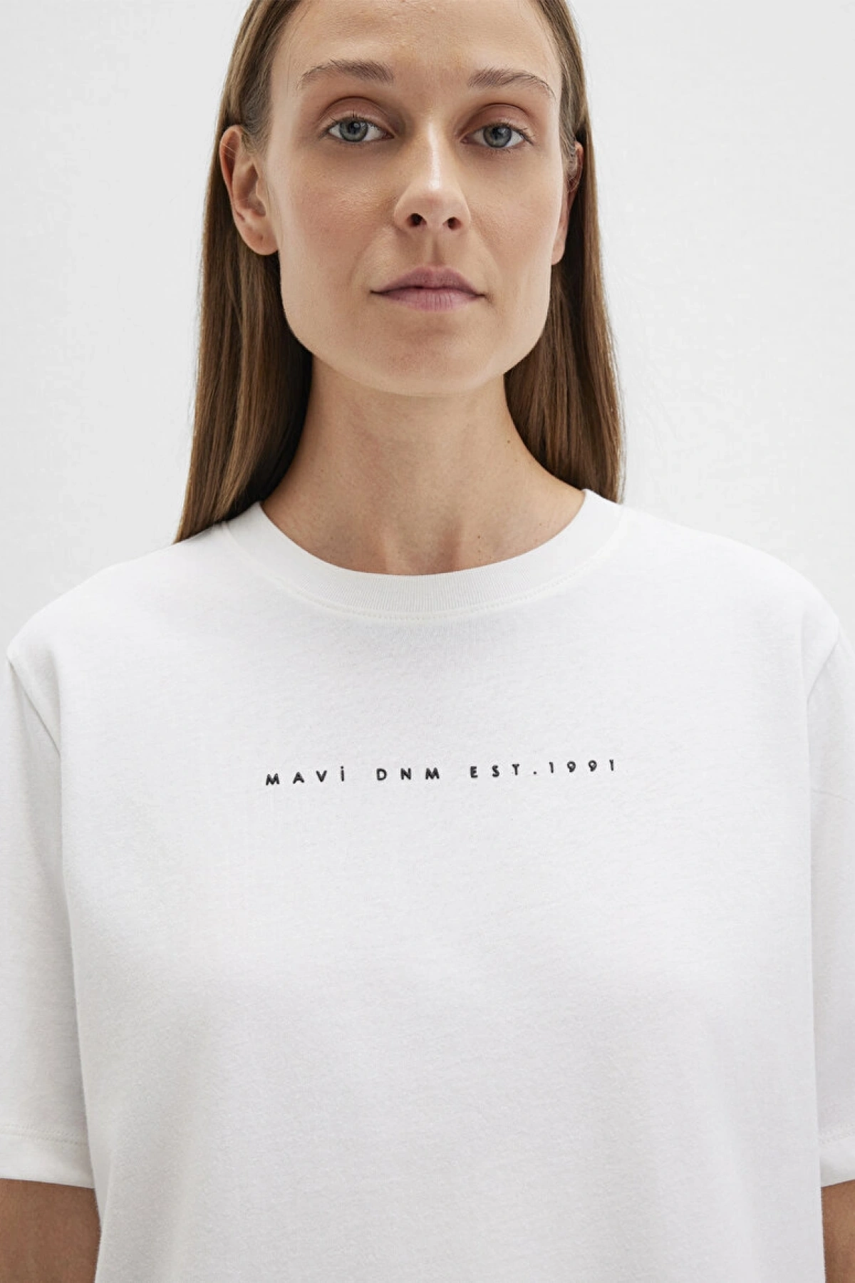 Mavi Baskılı Ekru Tişört