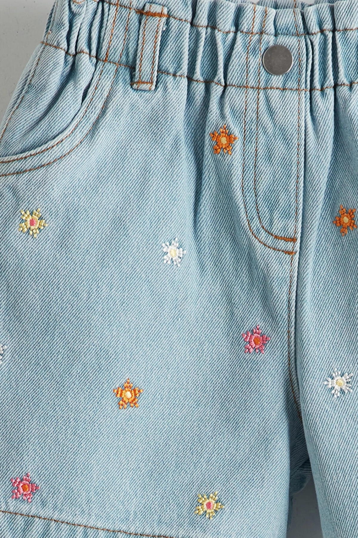 LC WAİKİKİ LCW Kids Mavi Beli Lastikli Nakışlı Kız Çocuk Jean Şort