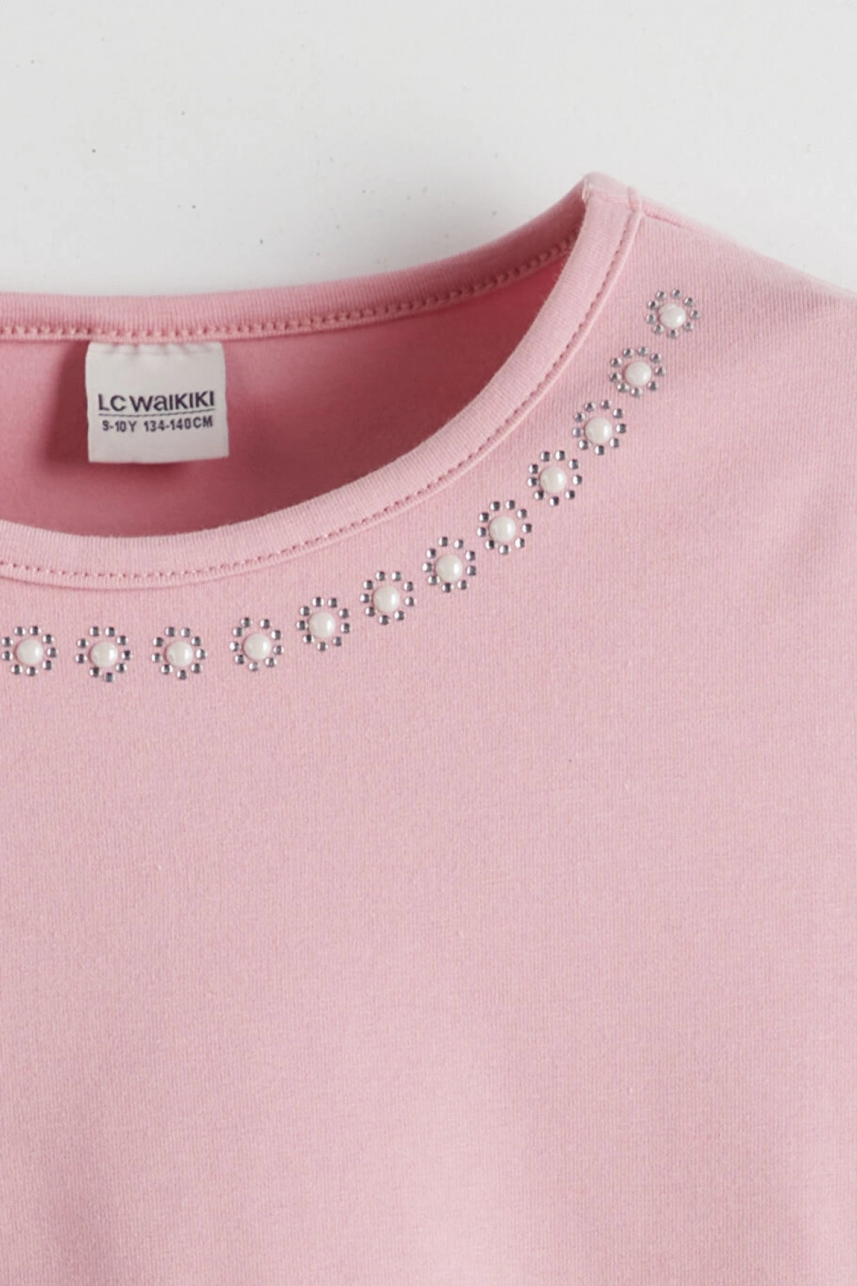 LC Waikiki LCW Kids Bisiklet Yaka Taşlı Kız Çocuk Tişört