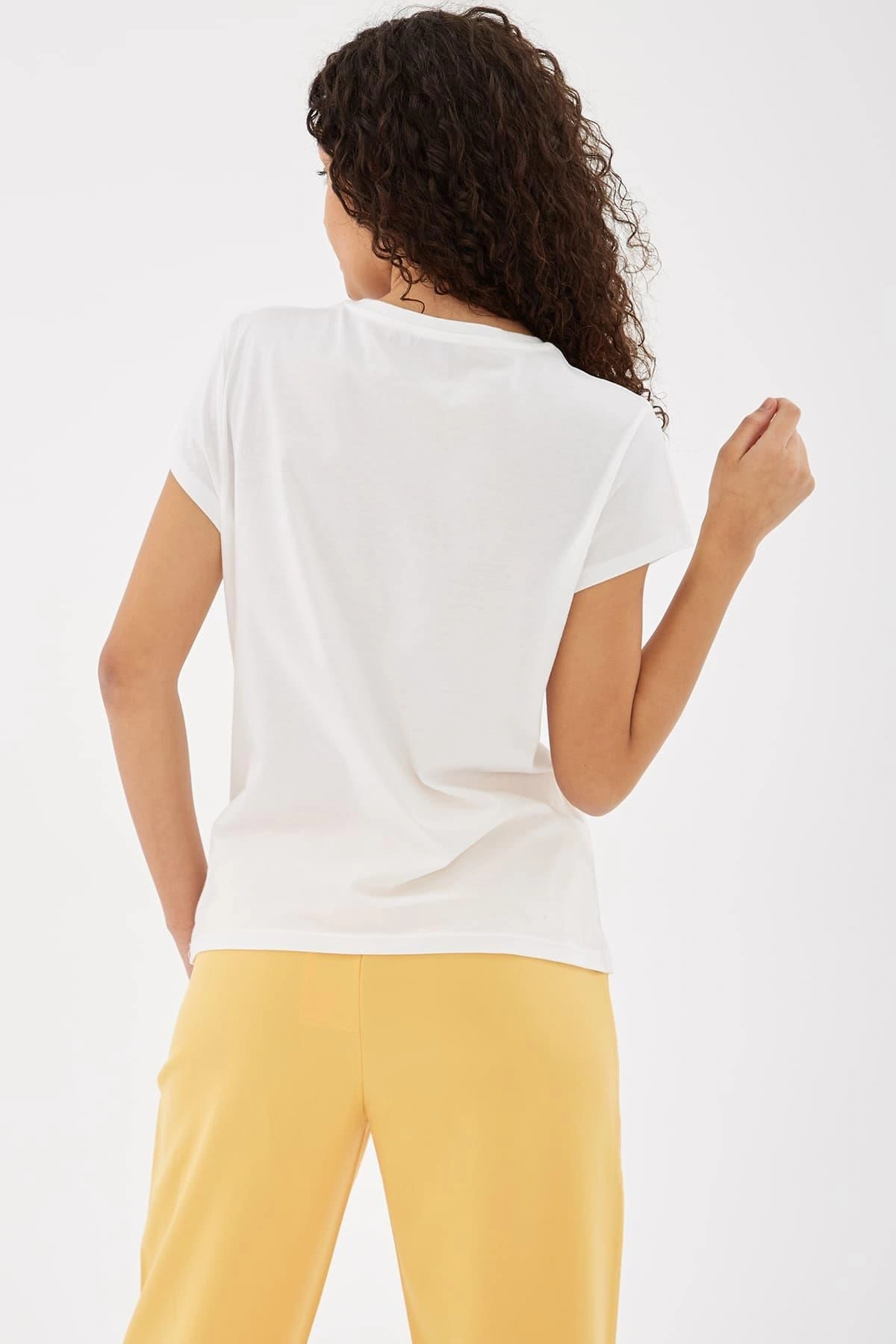 Fashion Friends Bisiklet Yaka %100 Pamuklu Tişört Beyaz