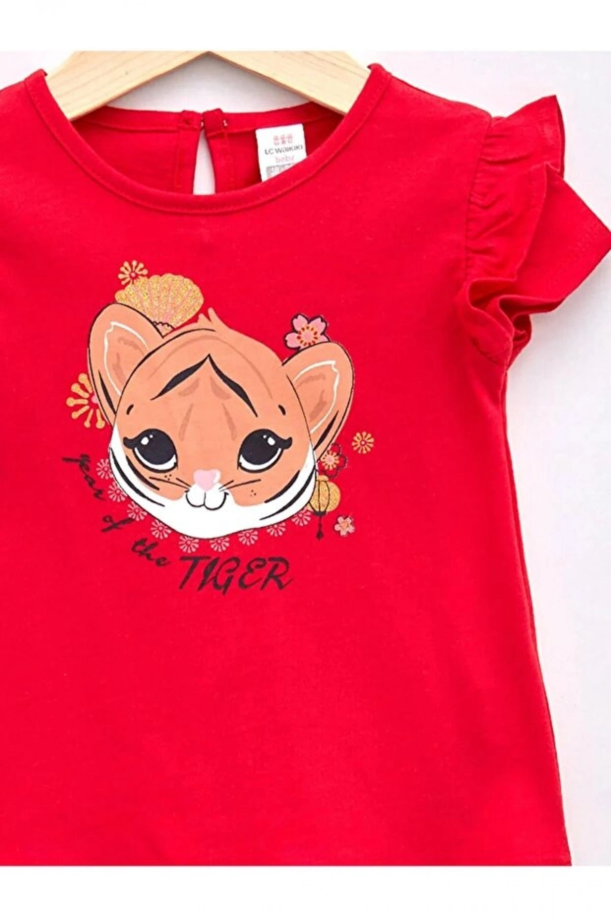 LCW baby Kırmızı Bisiklet Yaka Kısa Kol Baskılı Kız Bebek Tişört