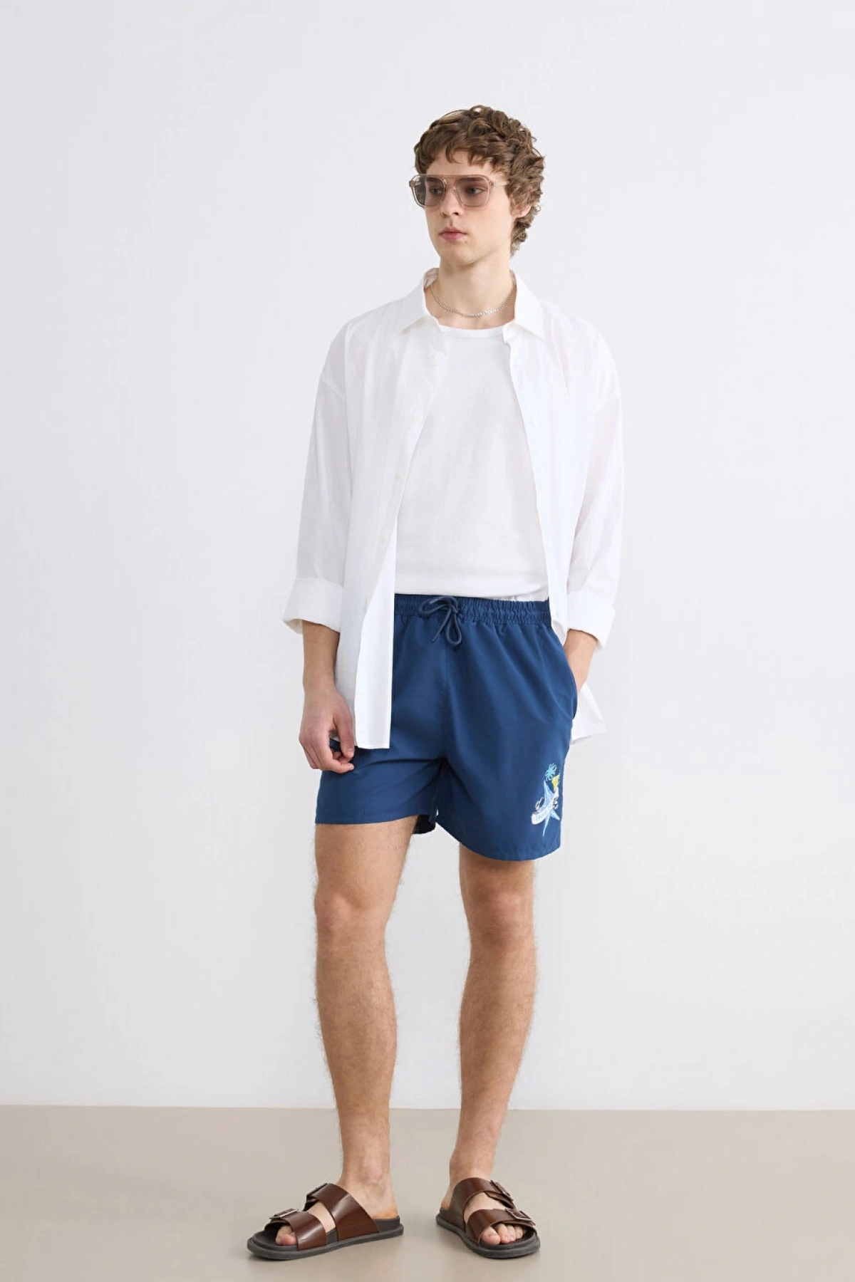 LCW SWIMWEAR Lacivert Sünger Bob Baskılı Erkek Deniz Şortu