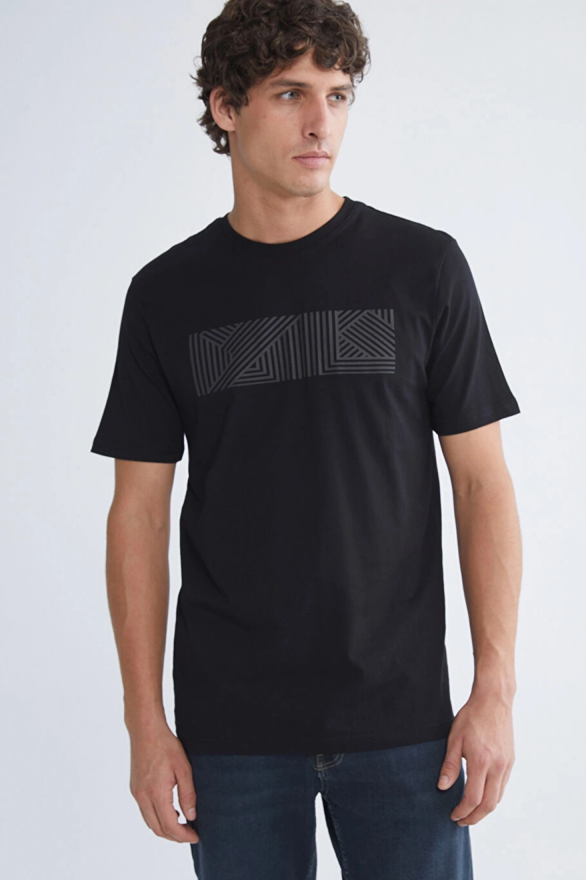 LCWAIKIKI Classic Siyah Bisiklet Yaka Baskılı Penye Erkek Tişört