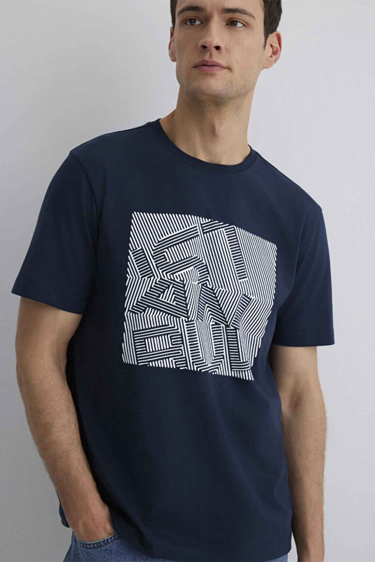 MAVİ İstanbul Baskılı Lacivert Tişört