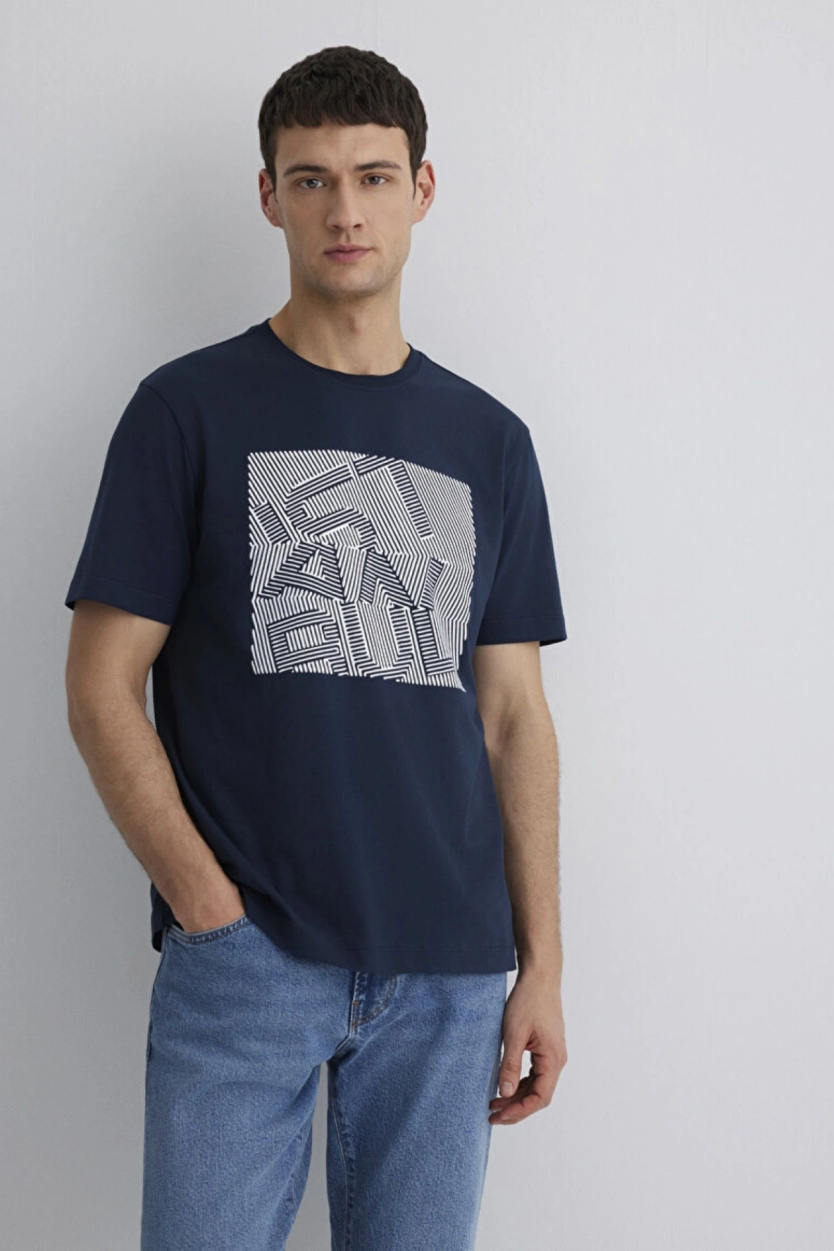 MAVİ İstanbul Baskılı Lacivert Tişört