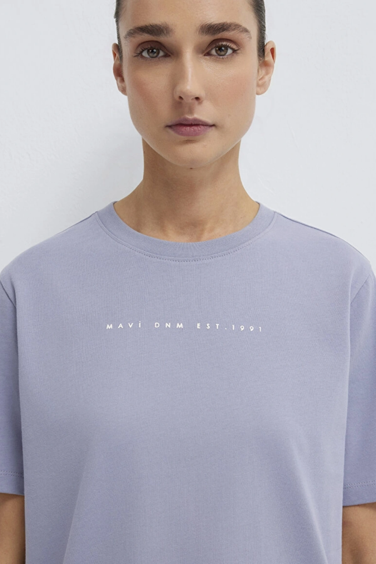 MAVİ BASKILI TİŞÖRT