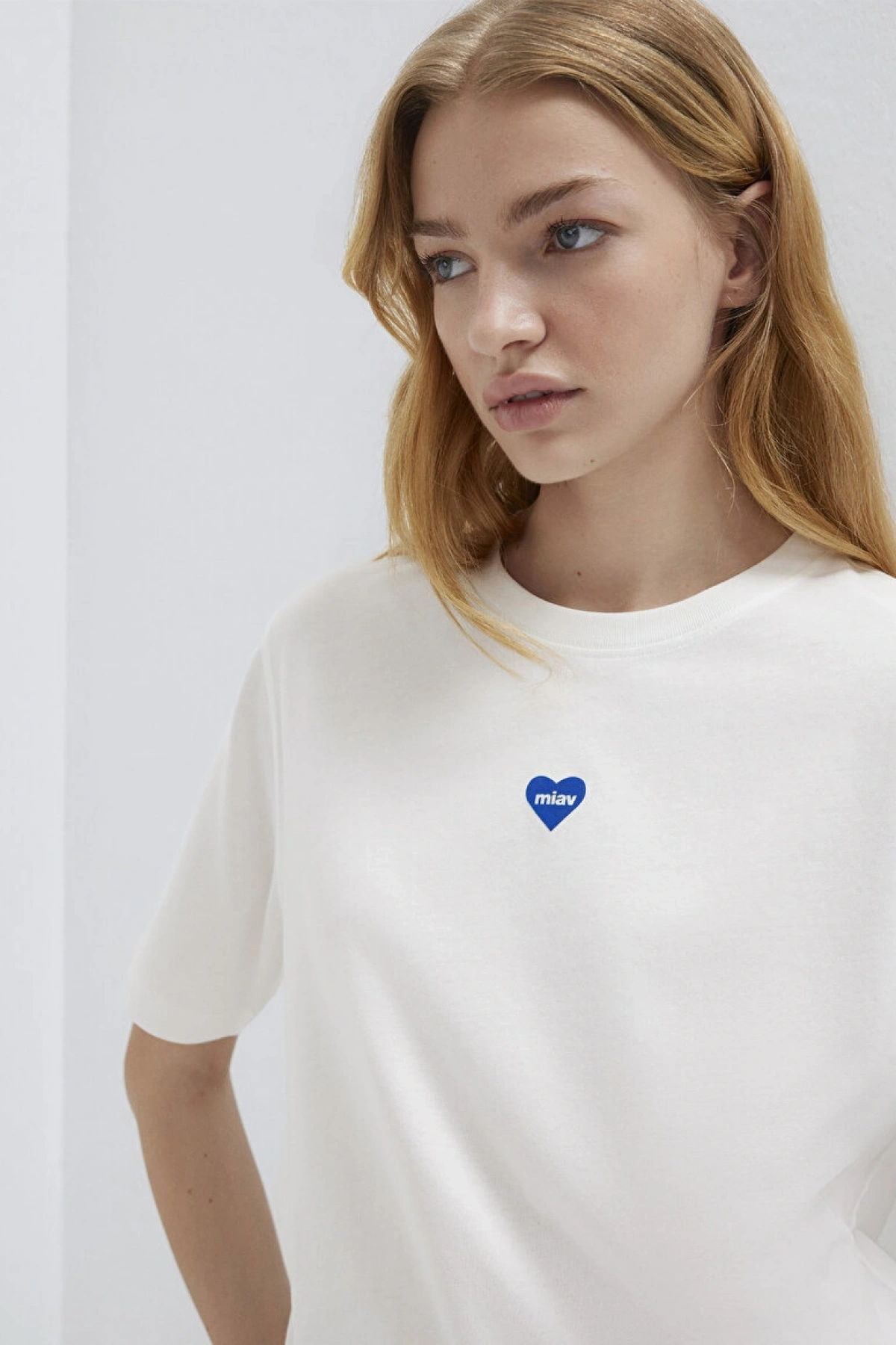 MİAV BASKILI TİŞÖRT Kırık Beyaz